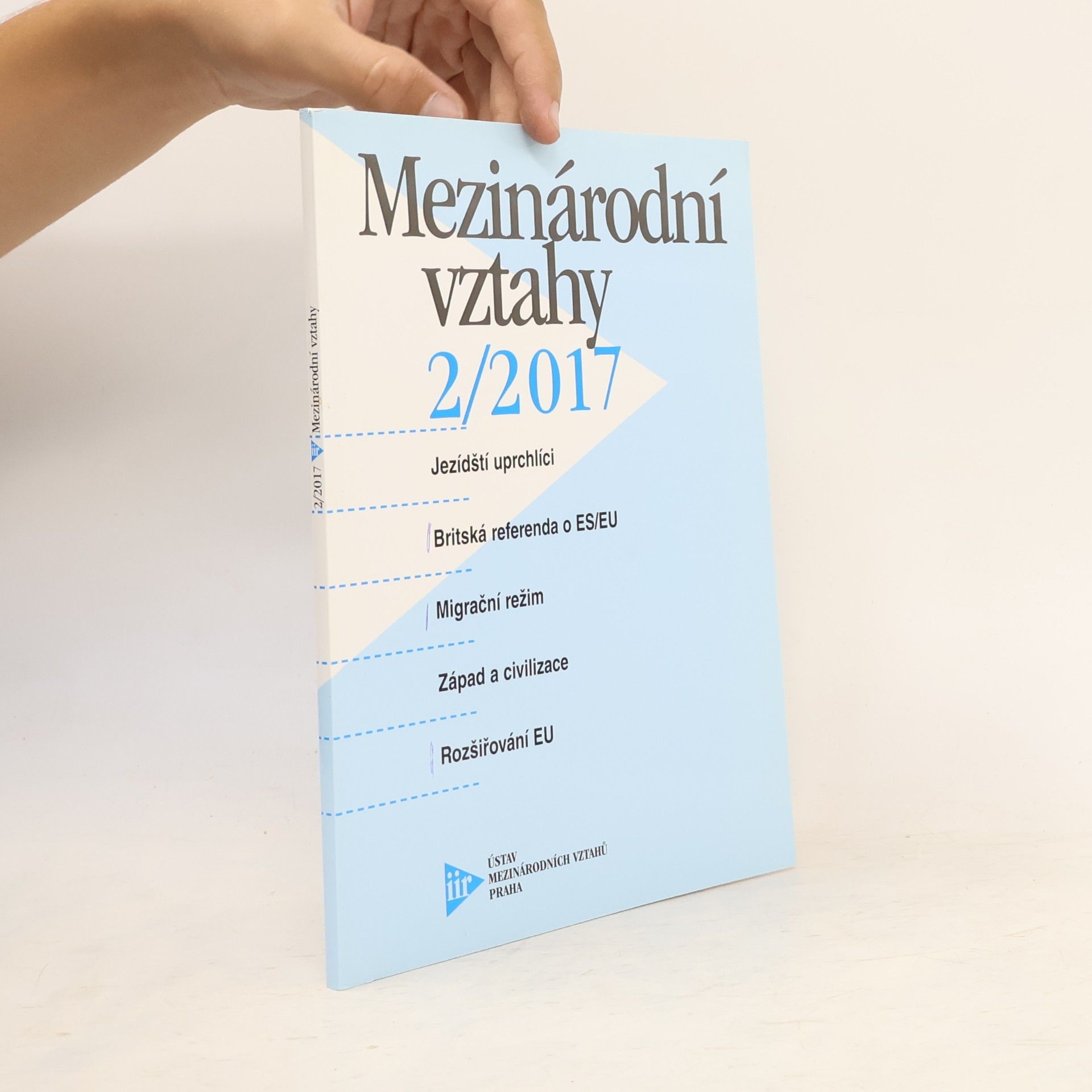 kolektiv Mezinárodní vztahy 2/2017