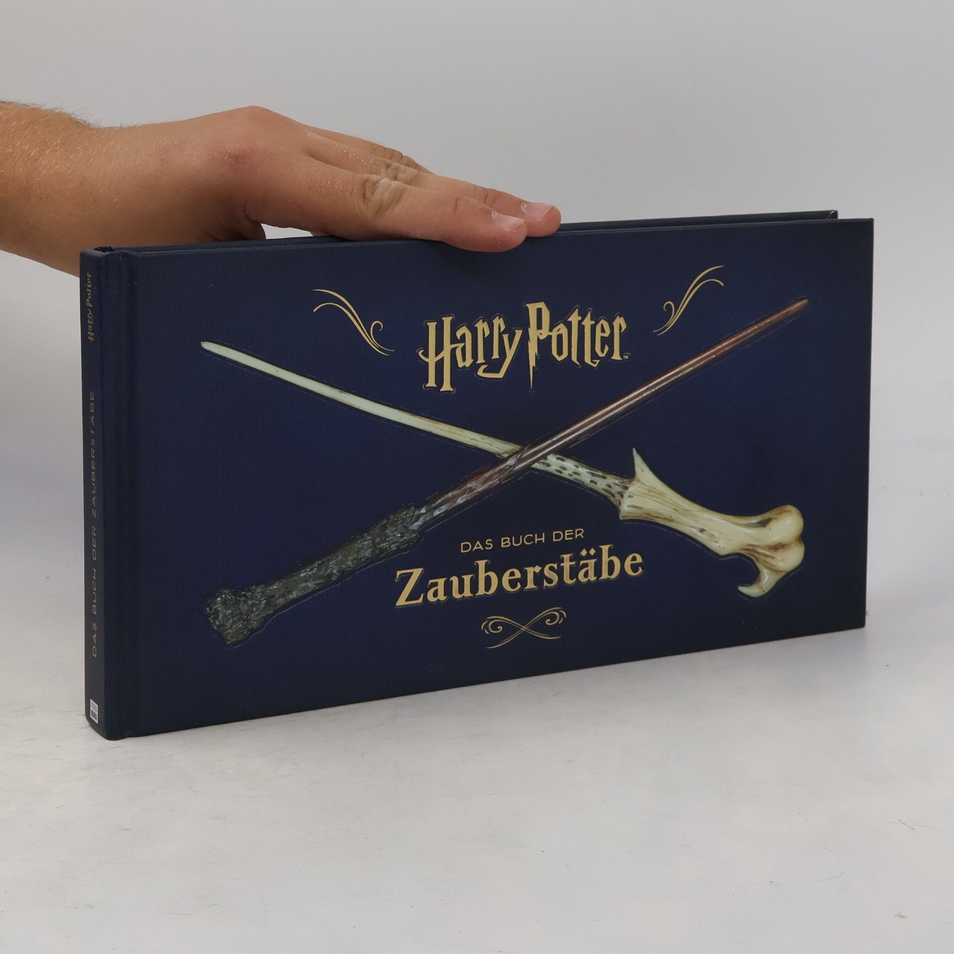 Monique Peterson Harry Potter. Das Buch der Zauberstäbe