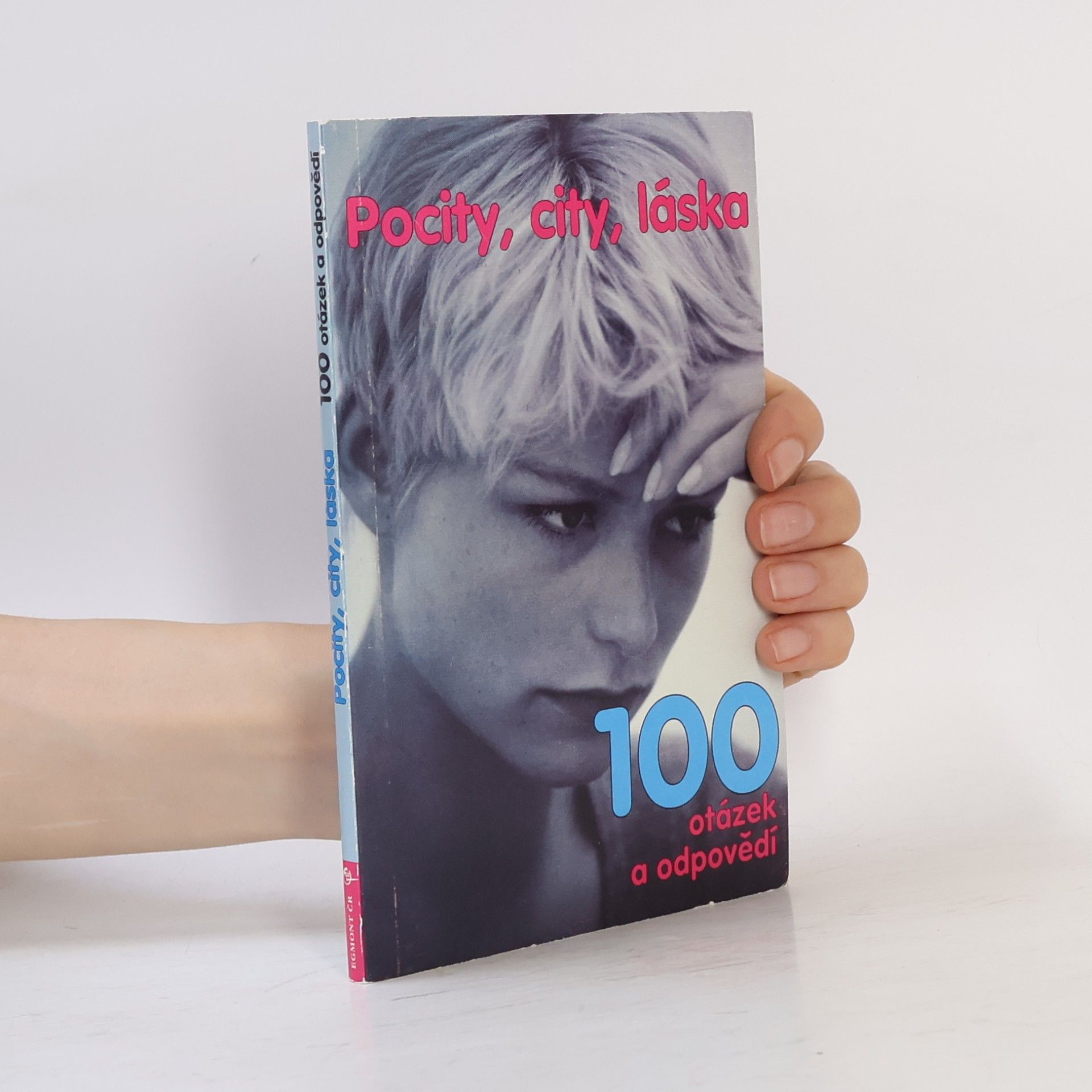 Gabi Ring Pocity, city, láska. 100 otázek a odpovědí