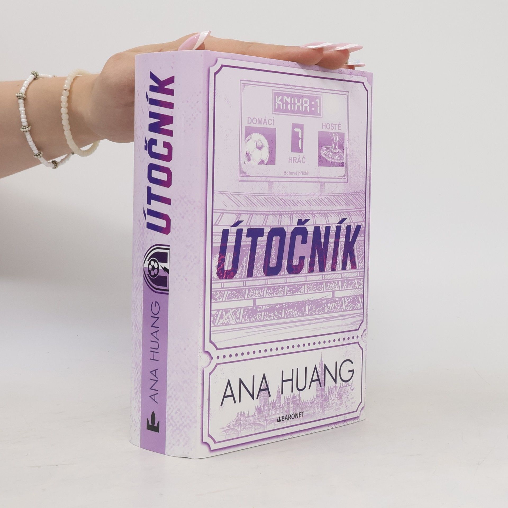 Ana Huang Útočník