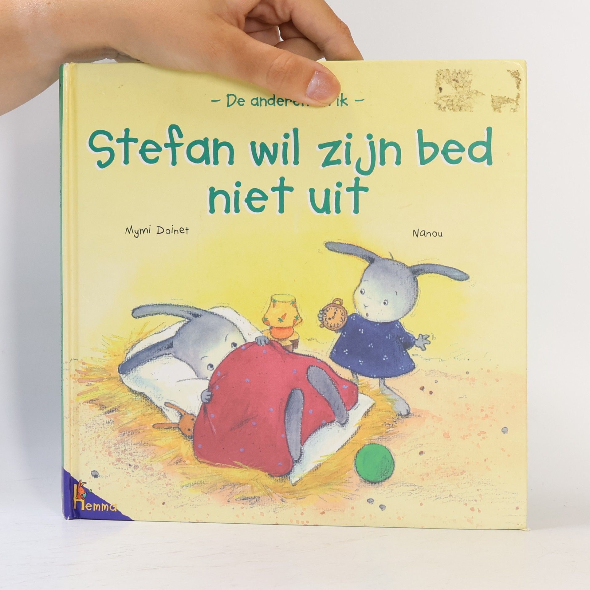 Mymi Doinet De anderen en ik - 4: Stefan wil zijn bed niet uit