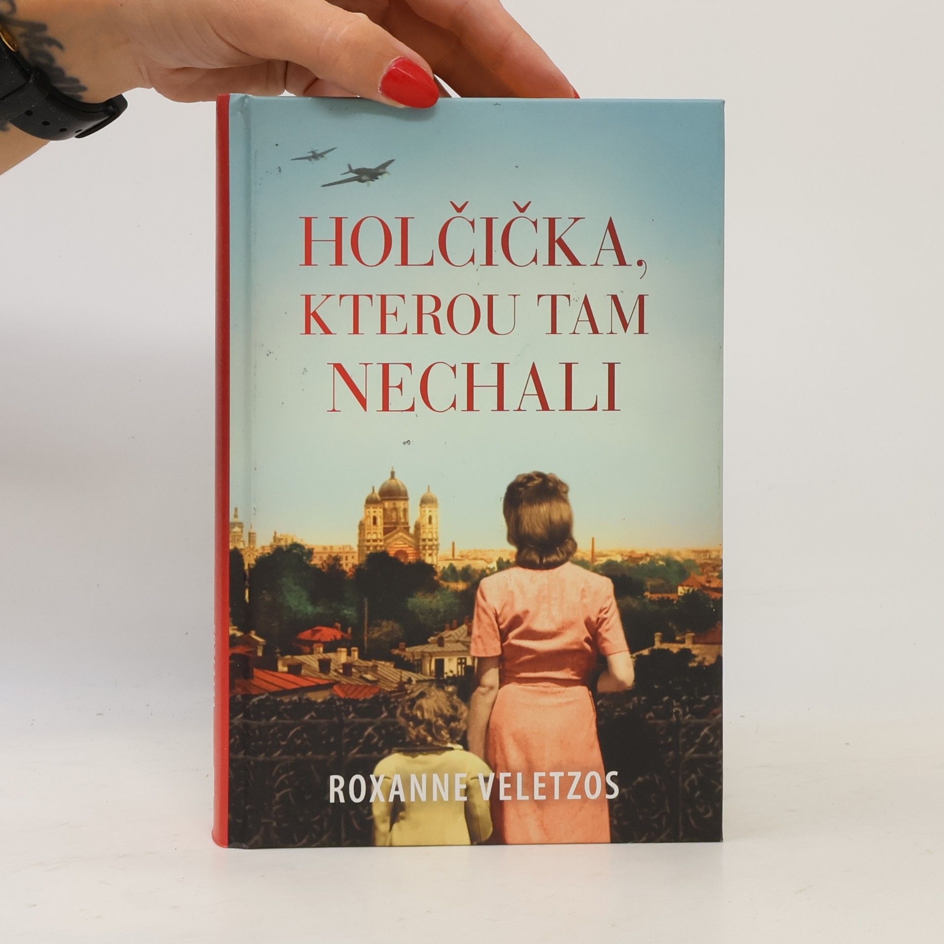 Roxanne Veletzos Holčička, kterou tam nechali