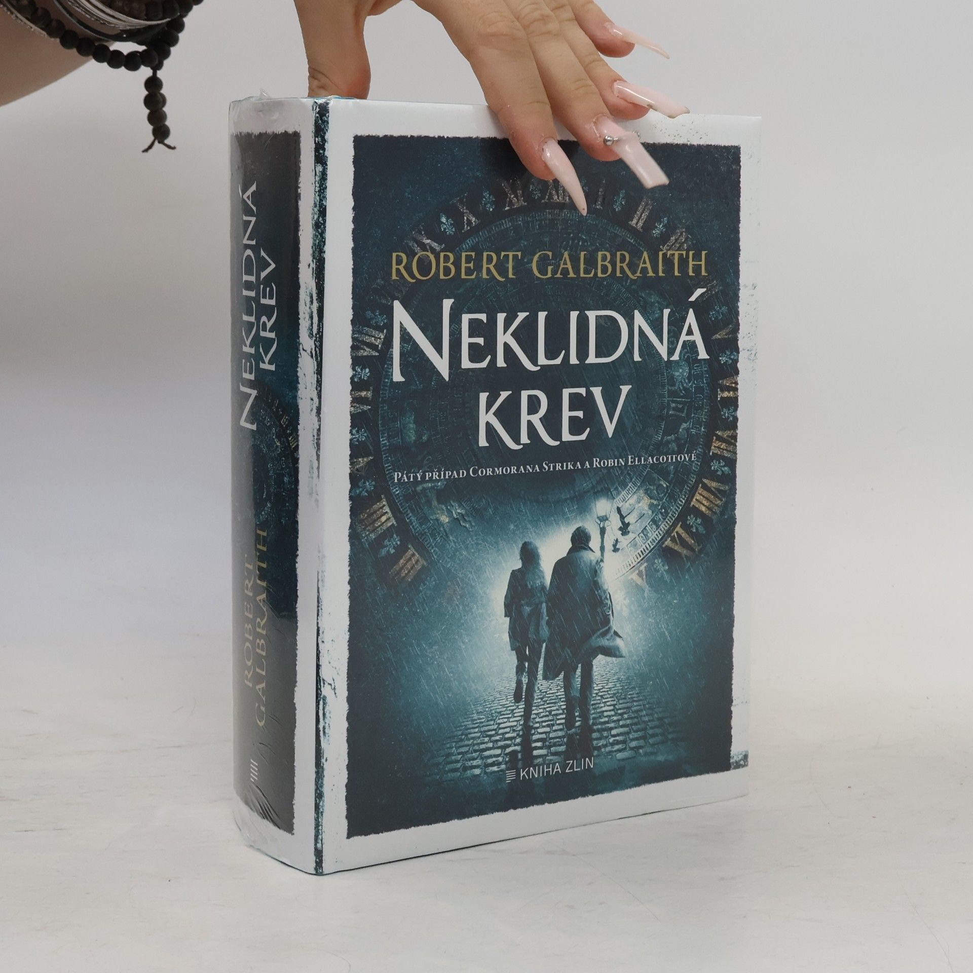 J. K. Rowling Neklidná krev