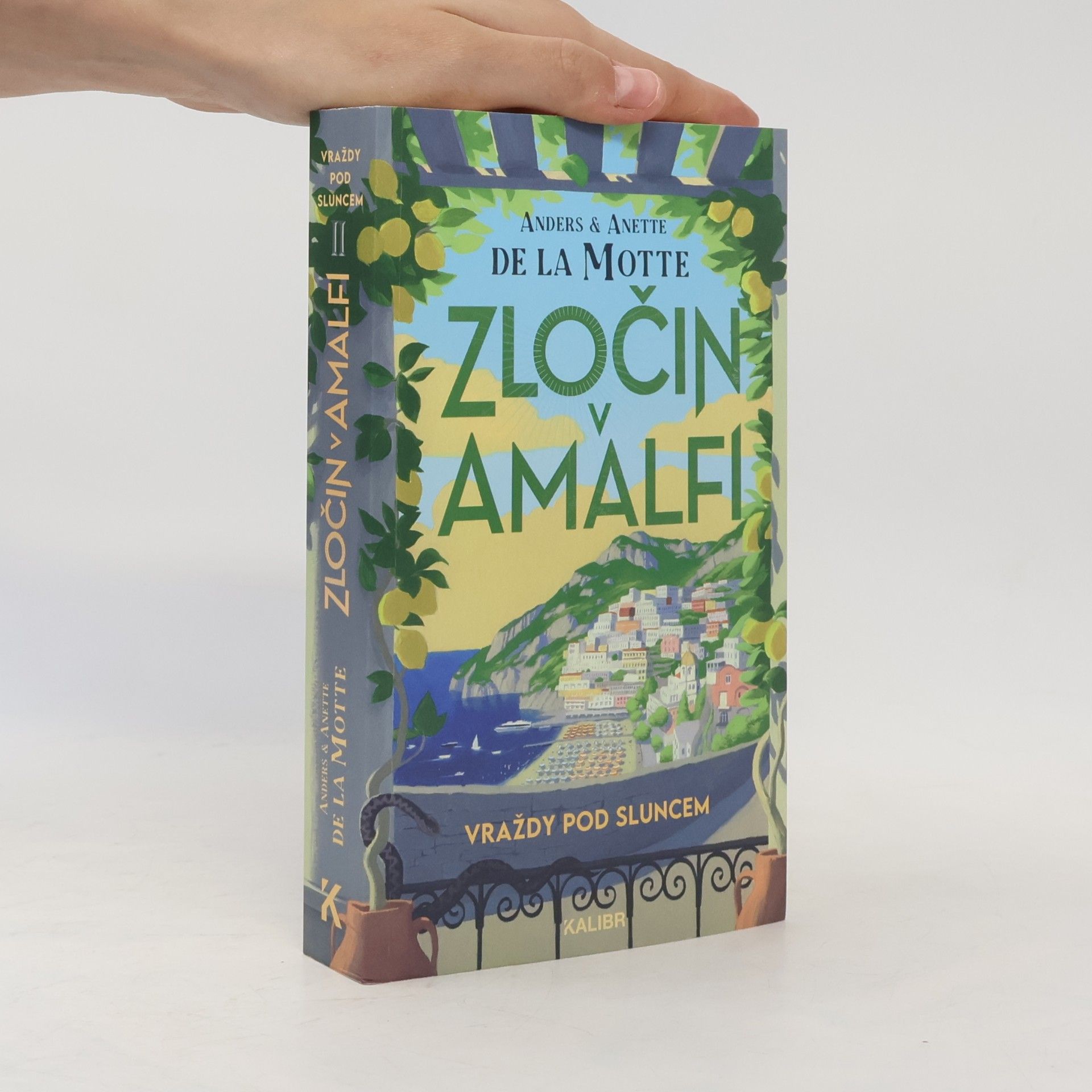 Anette De la Motte Vraždy pod sluncem II: Zločin v Amalfi