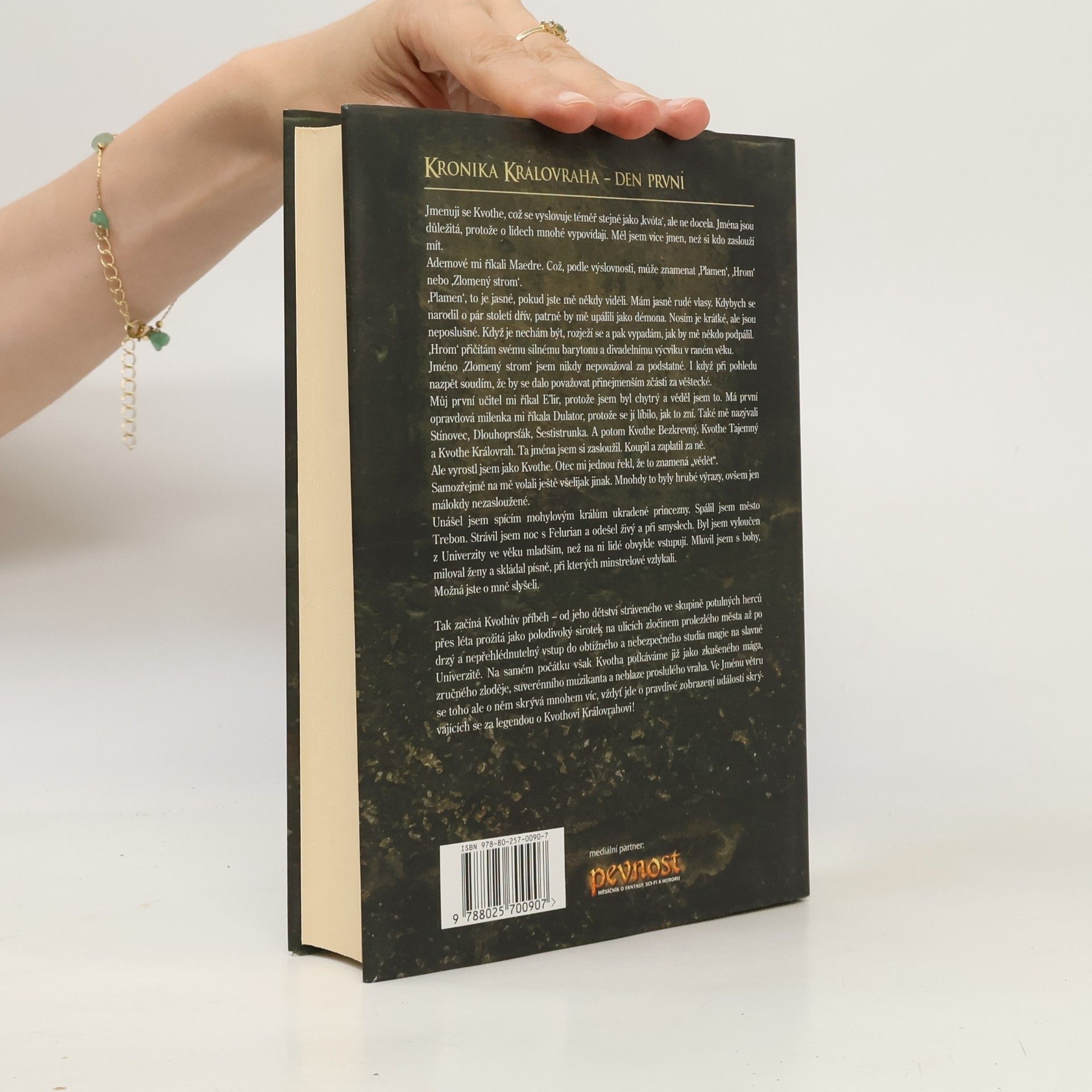 Patrick Rothfuss Jméno větru: Kronika královraha - den první. Kniha druhá