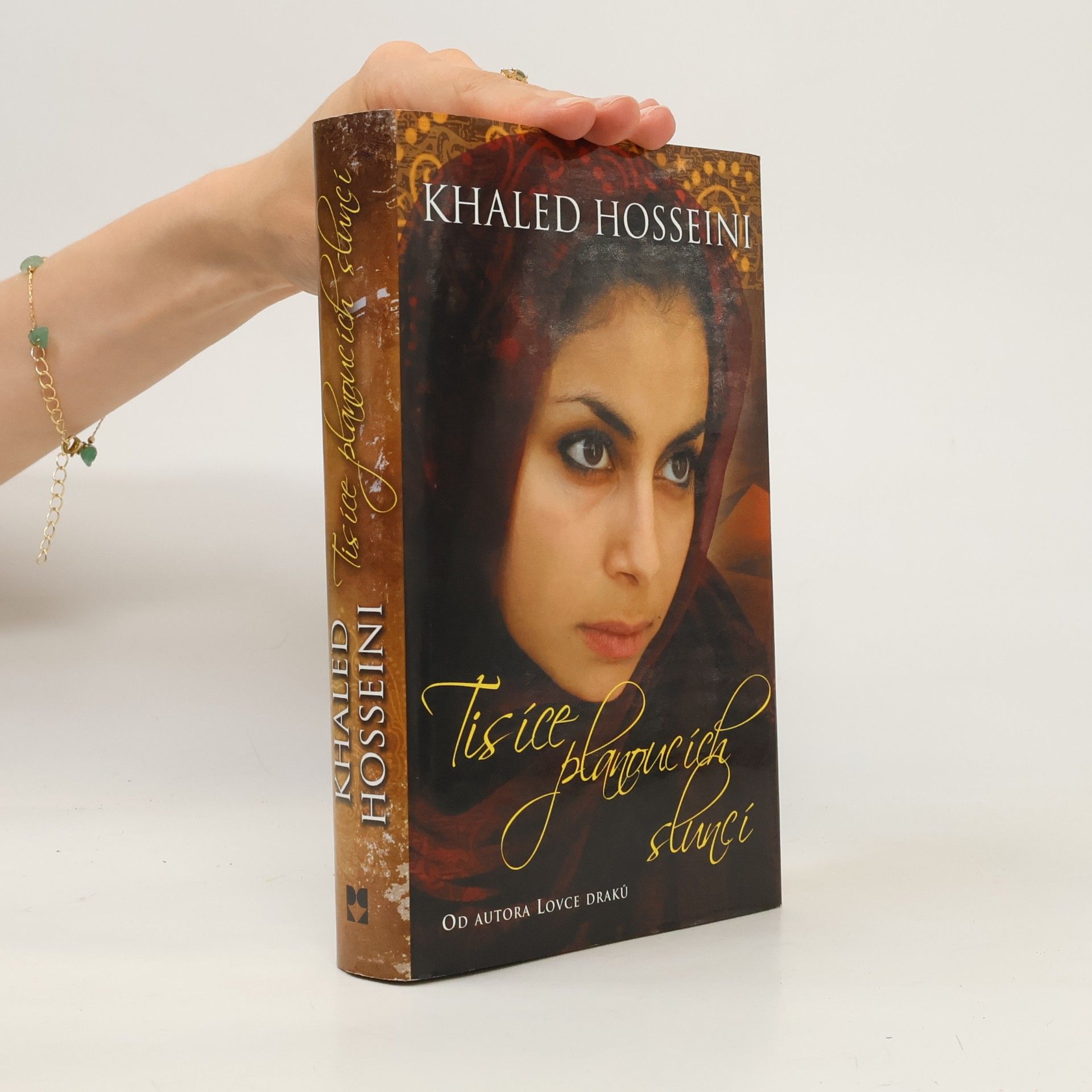 Khaled Hosseini Tisíce planoucích sluncí
