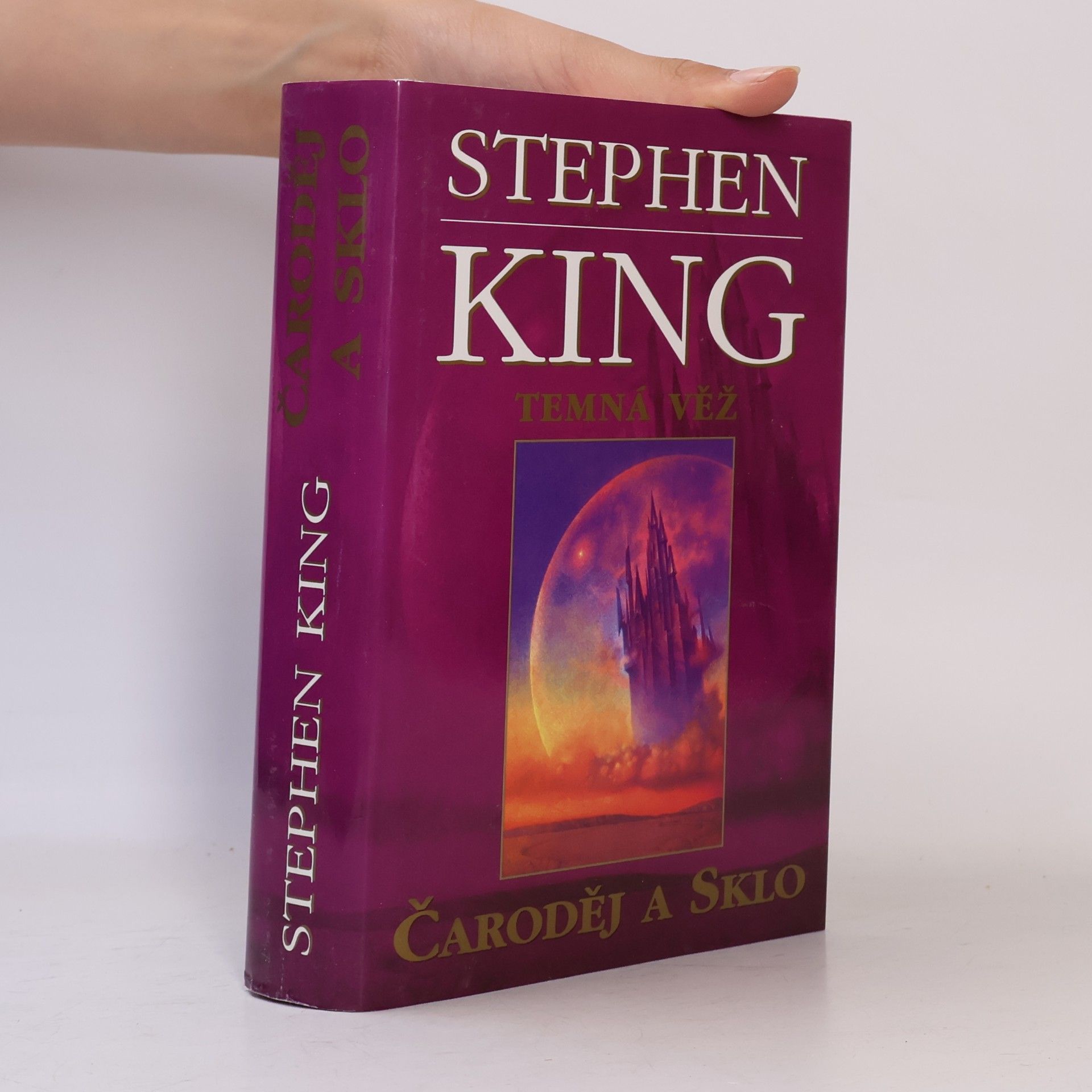 Stephen King Temná věž IV: Čaroděj a sklo