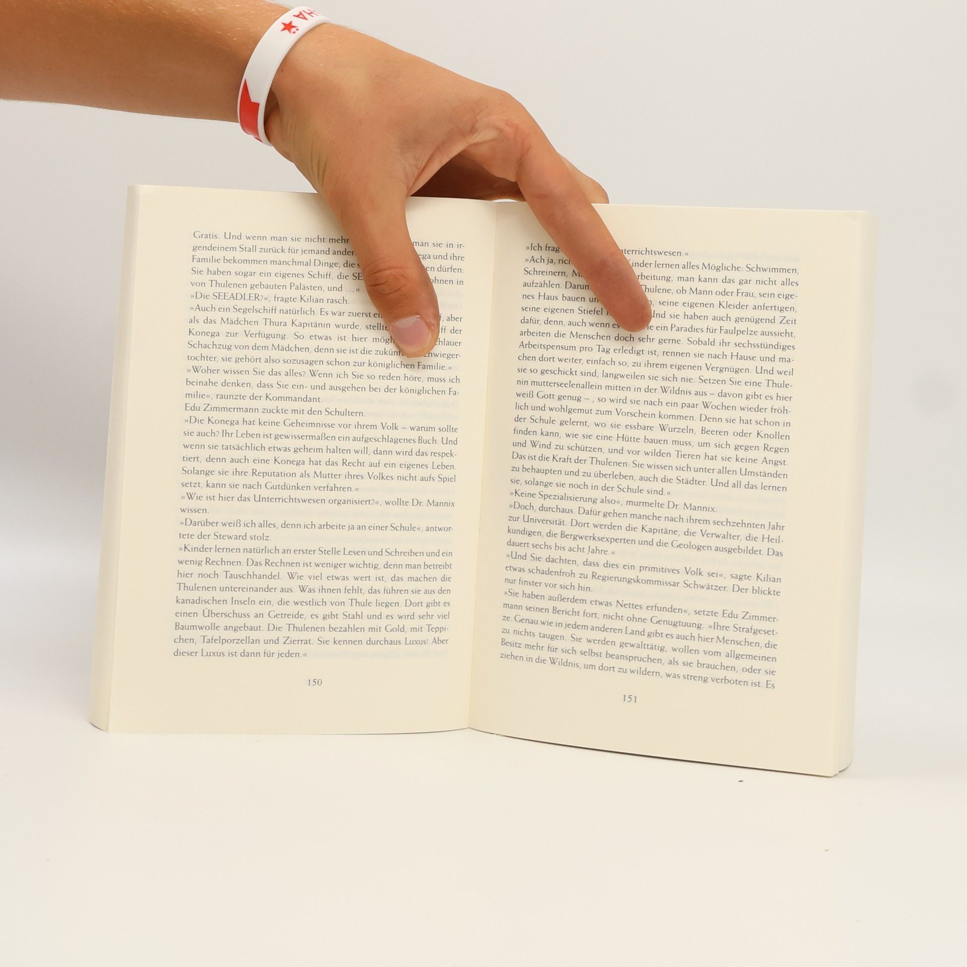 Thea Beckman Das höllische Paradies. Aus d. Niederl. v. Ariel Laming u. Jeanne Oidtmann-van Beek