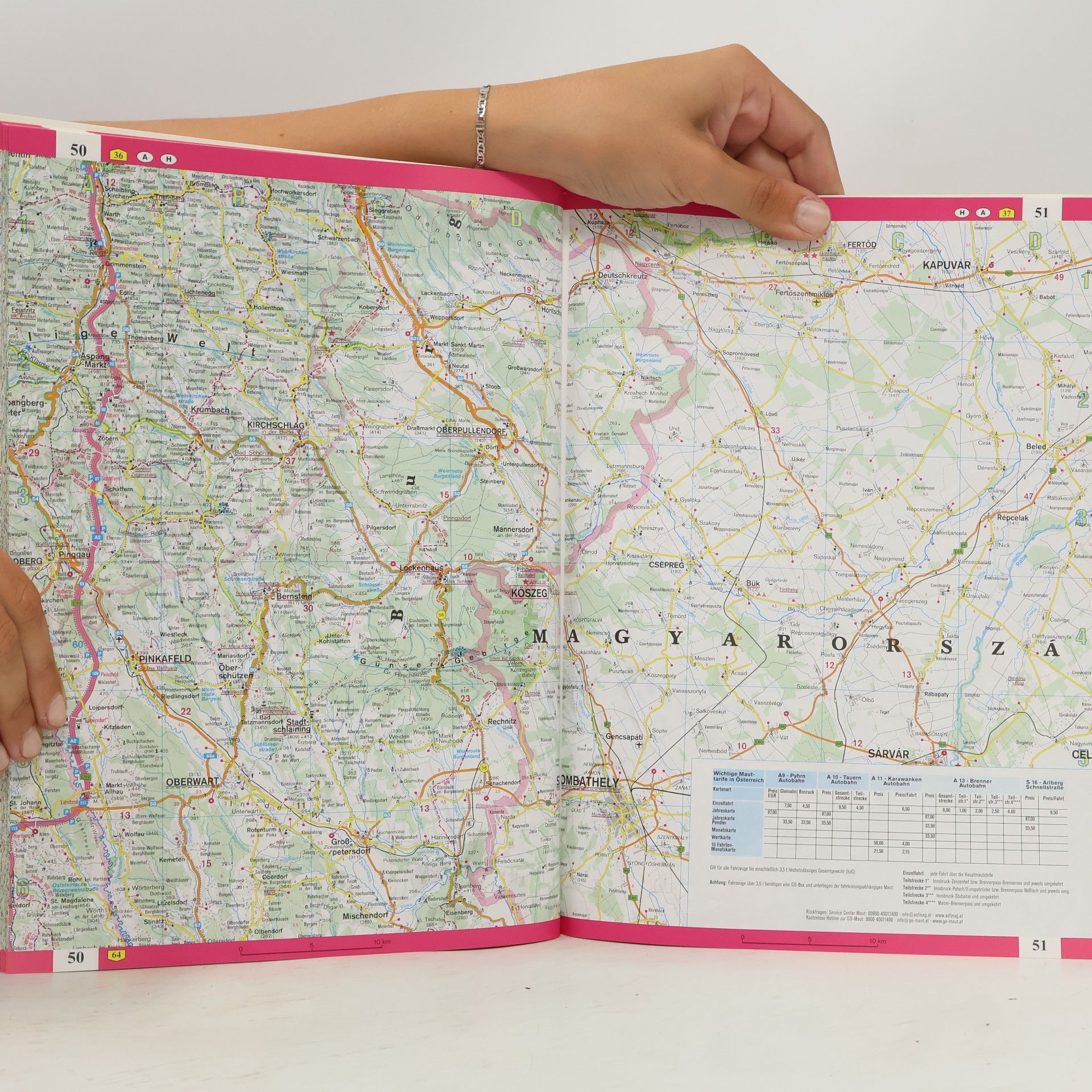 Kolektiv autorů Rakousko - autoatlas 1:200 000, Evropa 1:4 500 000, městské plány, rejstřík míst, cestovní informace
