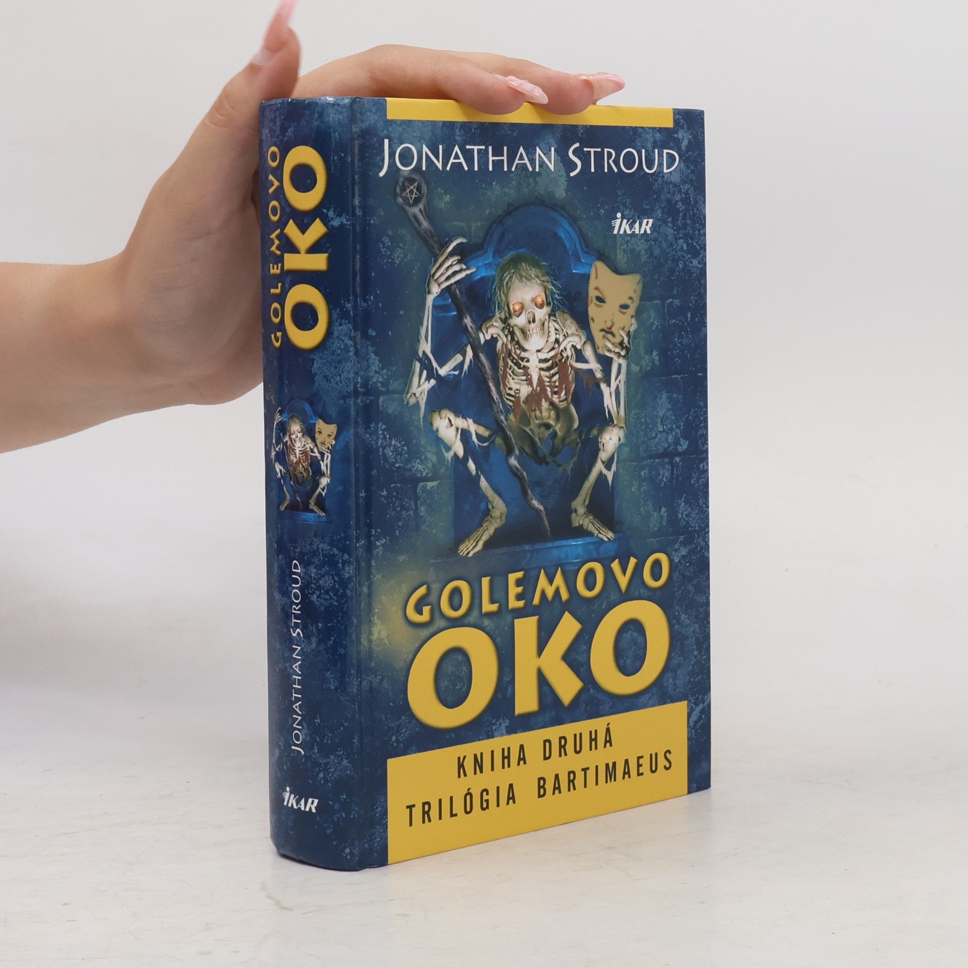 Jonathan Stroud Golemovo oko