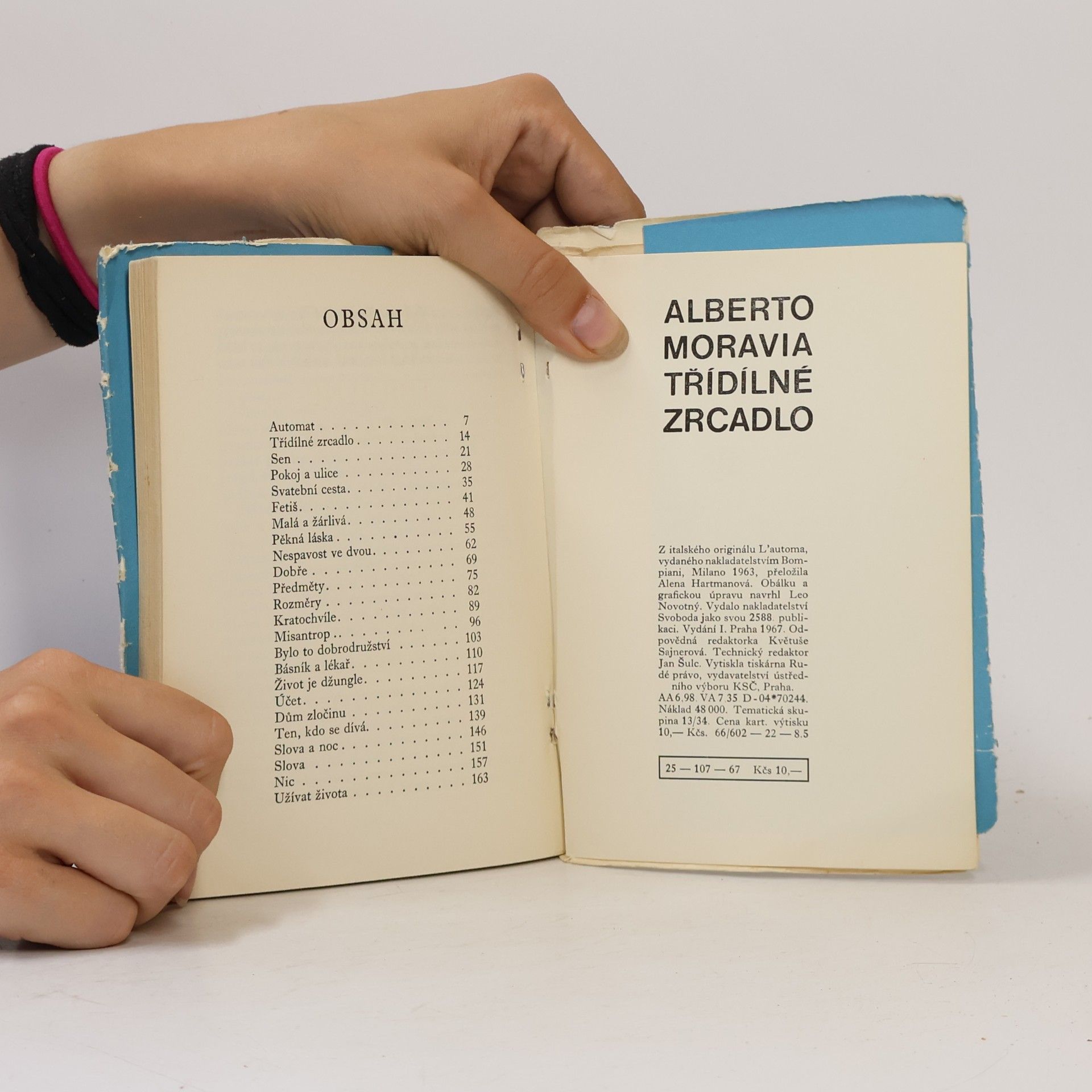 Alberto Moravia Třídílné zrcadlo