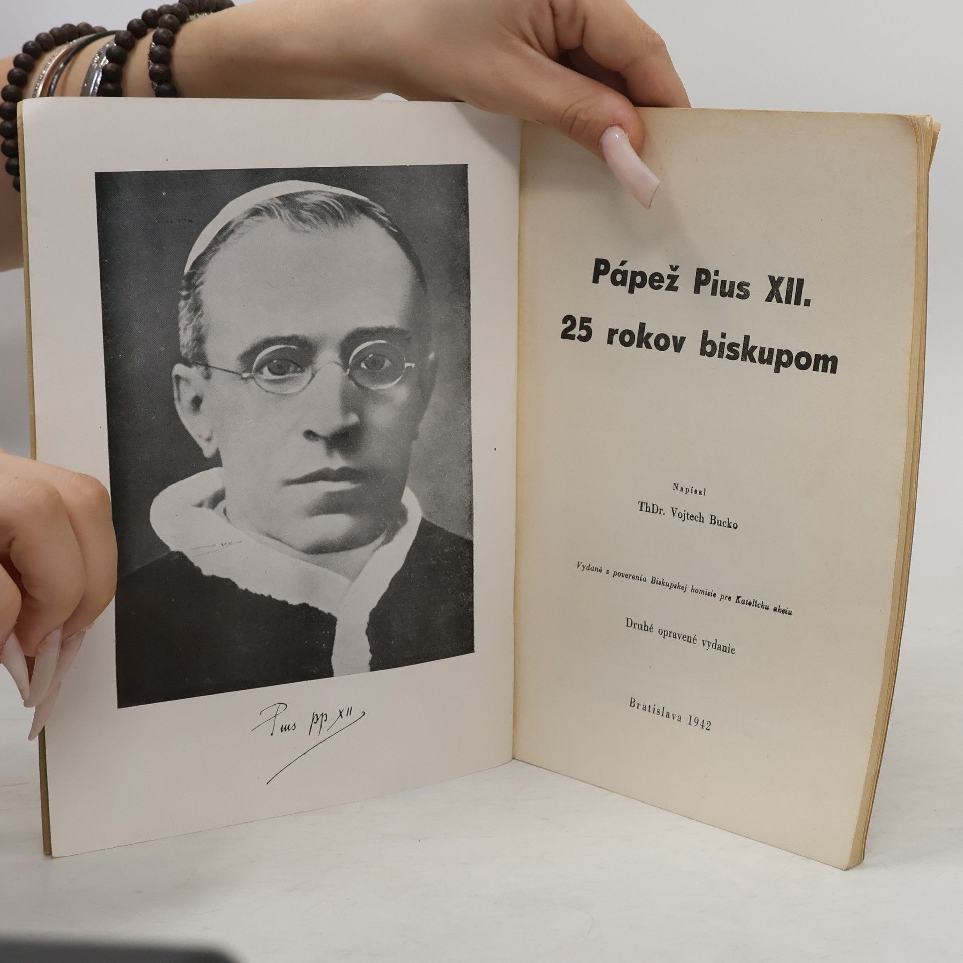 Vojtech Bucko Pápež Pius XII. 25 rokov biskupom