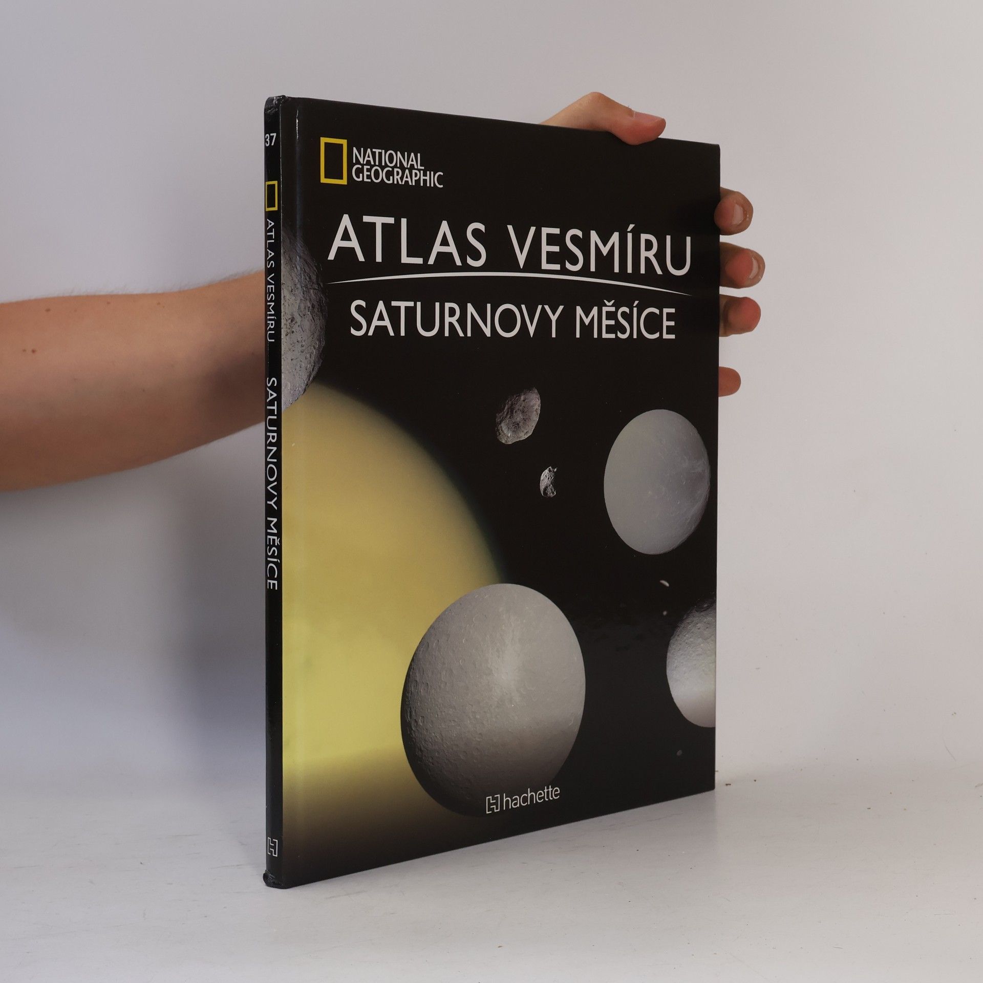 Collectif d'auteurs Atlas Vesmíru 37. Saturnovy měsíce