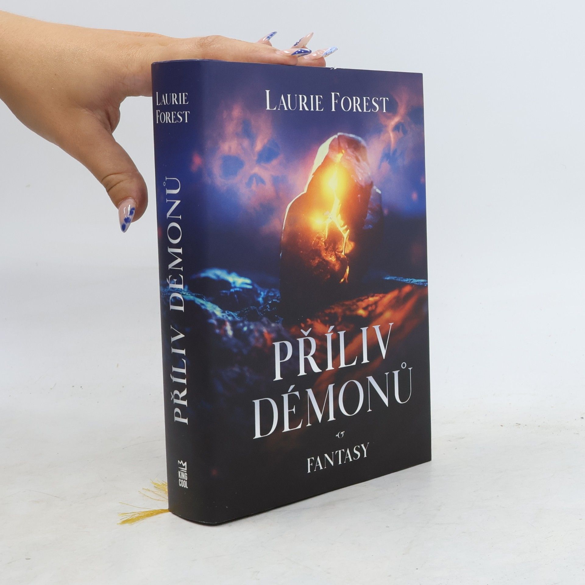 Laurie Forest Příliv démonů