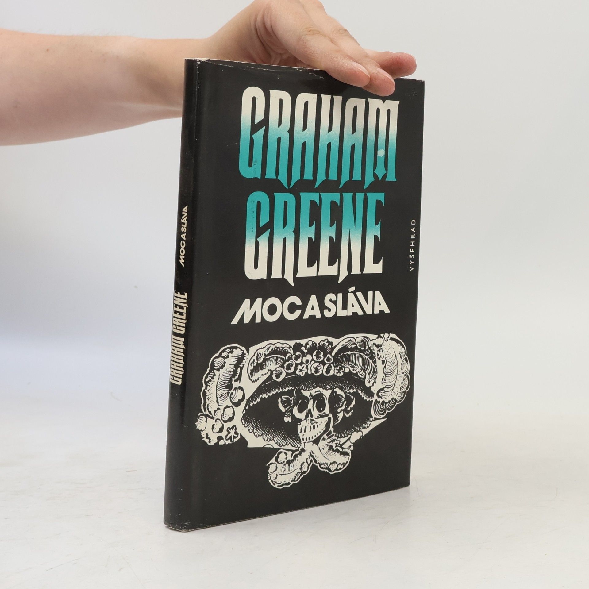 Graham Greene Moc a sláva