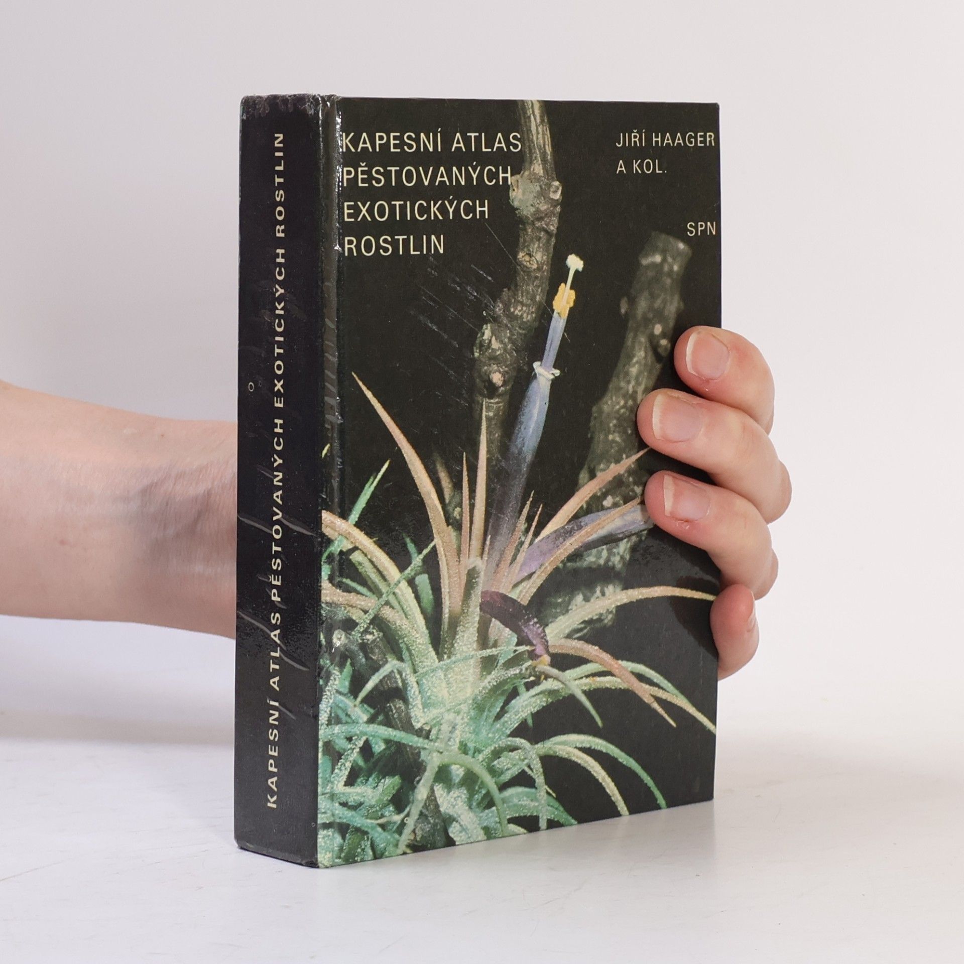 Jiří R. Haager Kapesní atlas pěstovaných exotických rostlin