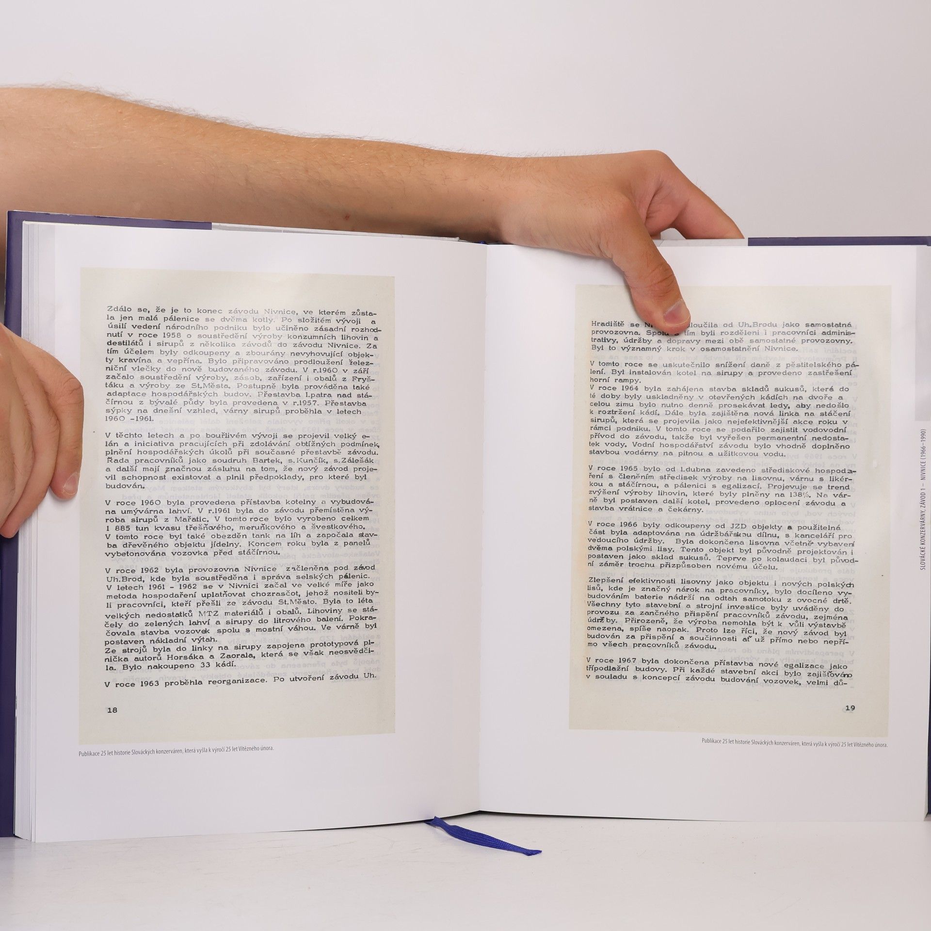 Jiří Čoupek Historie Nivnického dvora v dokumentech a fotografiích (1260 - 2017)