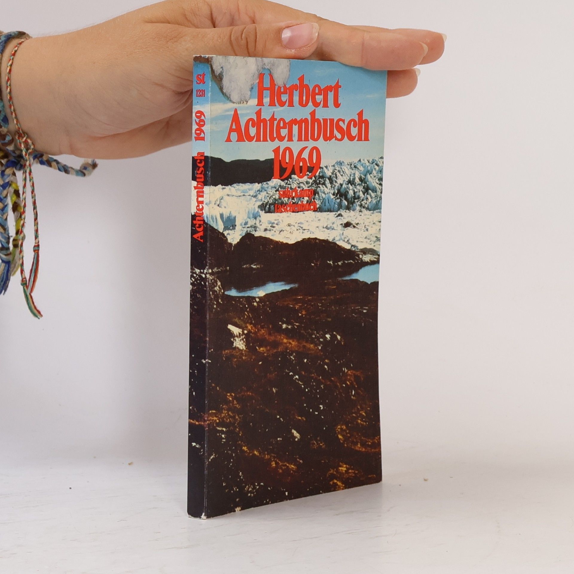 Suhrkamp Taschenbuch: 1969