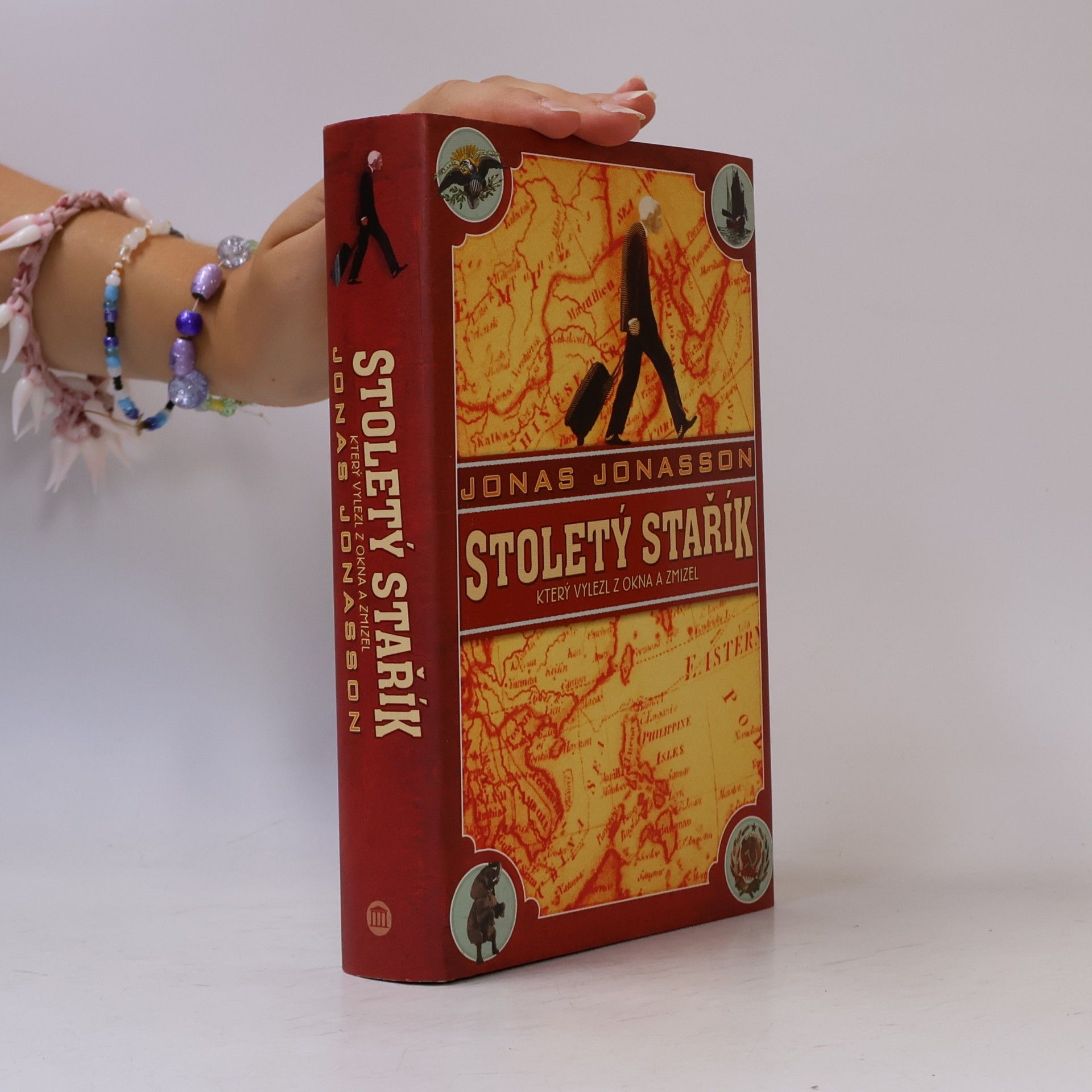 Jonas Jonasson Stoletý stařík, který vylezl z okna a zmizel