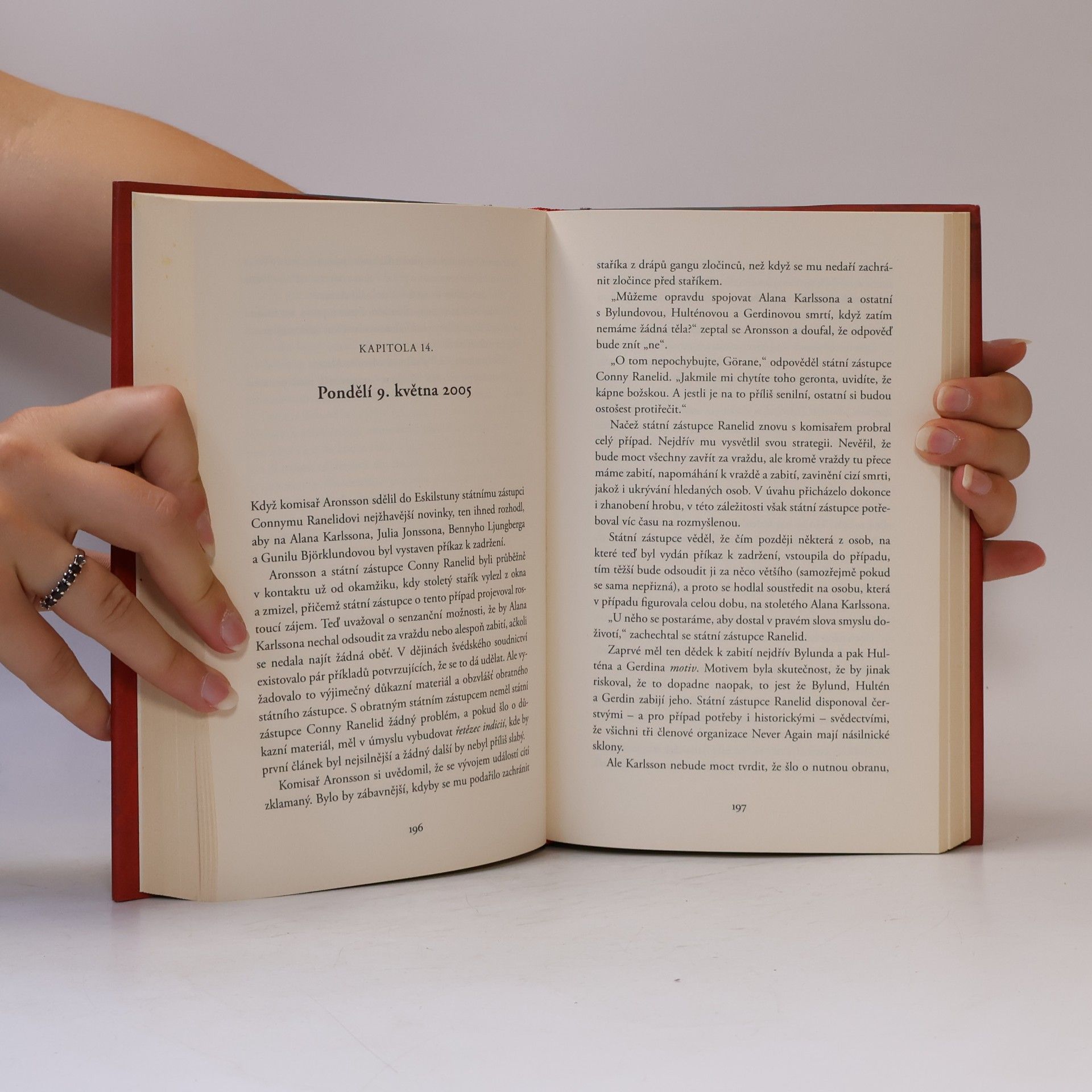Jonas Jonasson Stoletý stařík, který vylezl z okna a zmizel