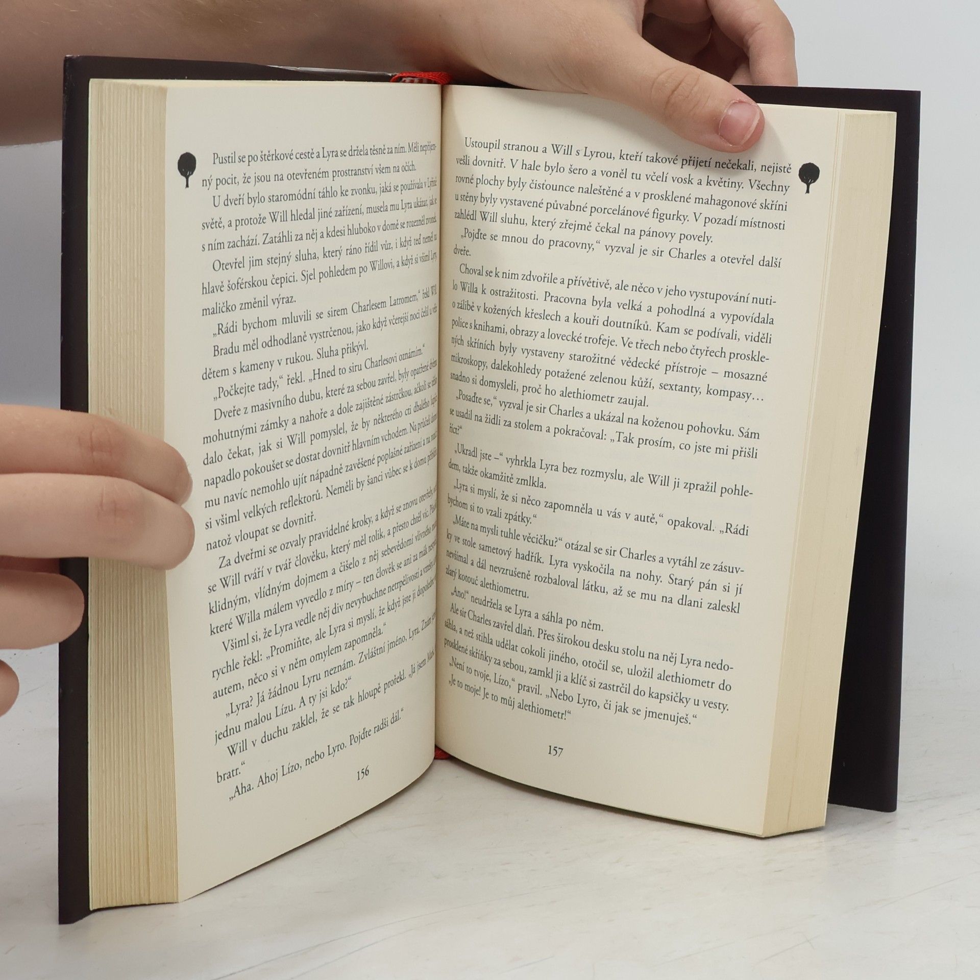 Philip Pullman Jeho temné esence. Jedinečný nůž