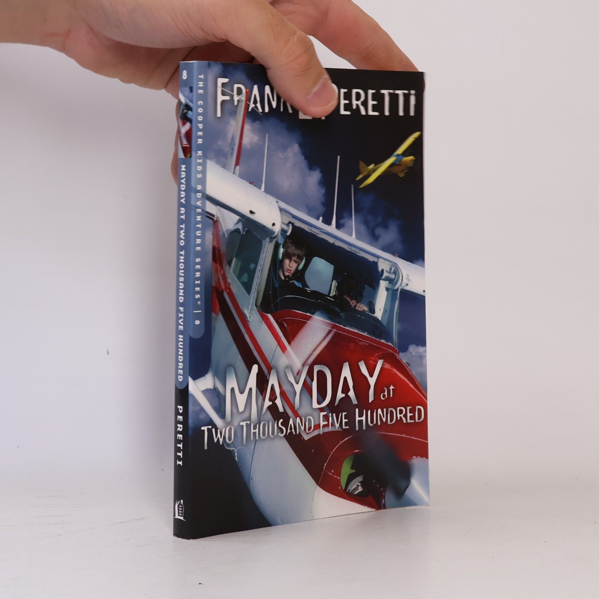 Frank E. Peretti Mayday at Two Thousand Five Hundred