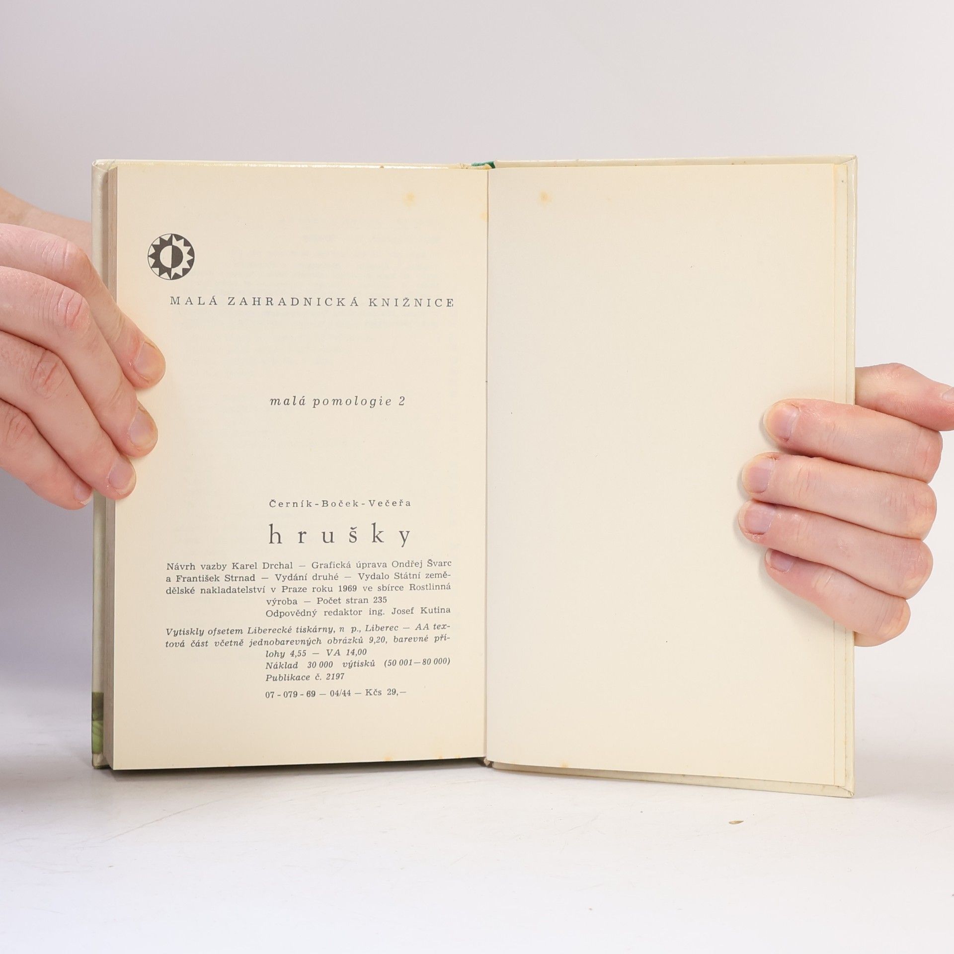 Various authors Hrušky
