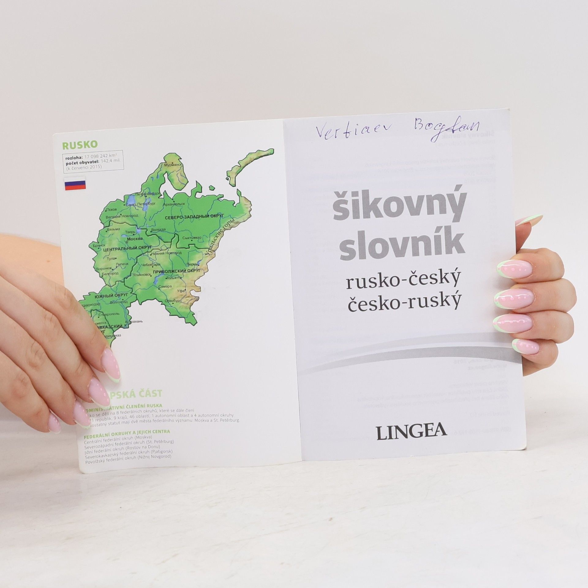 Autorenkollektiv Šikovný slovník rusko-český, česko-ruský