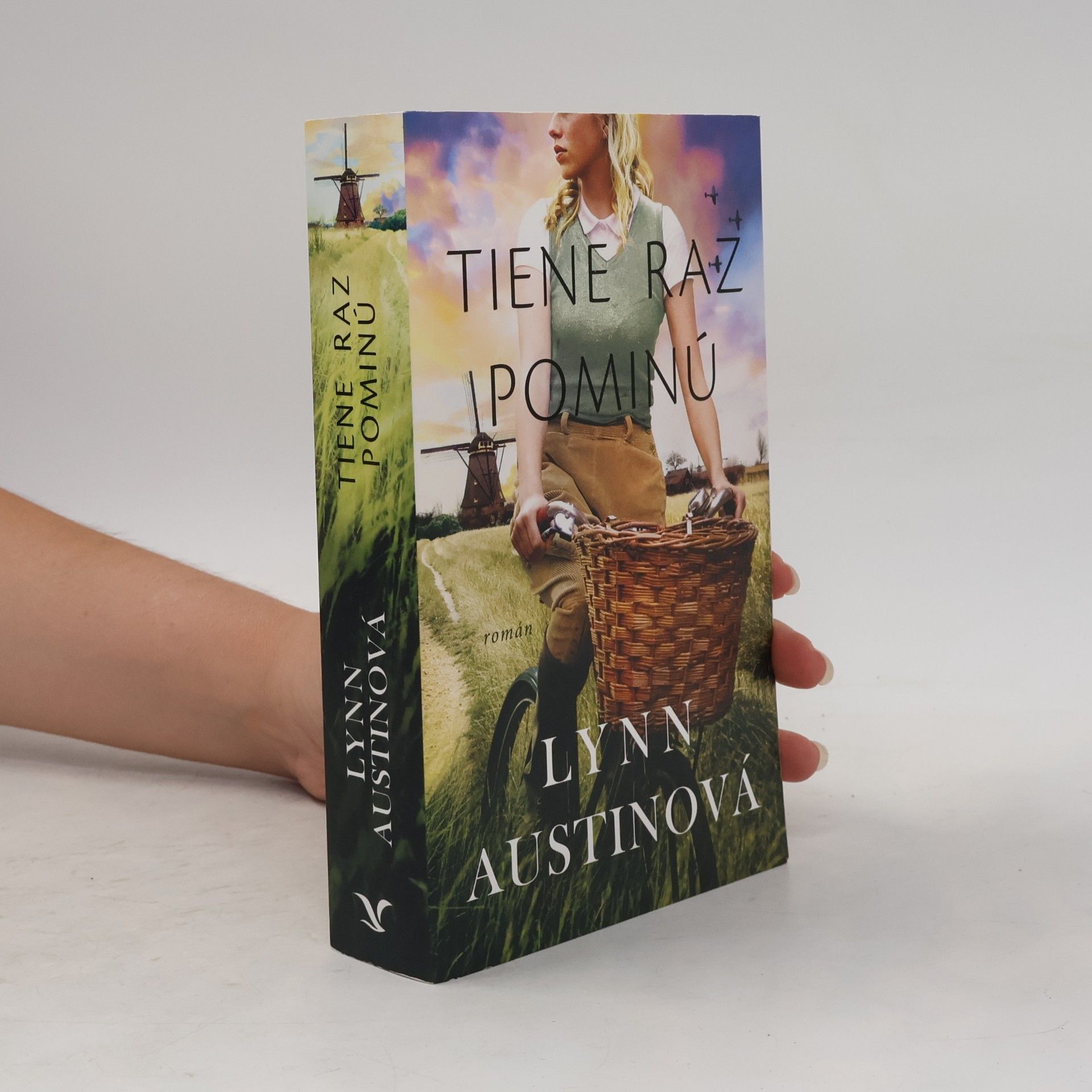 Lynn Austin Tiene raz pominú