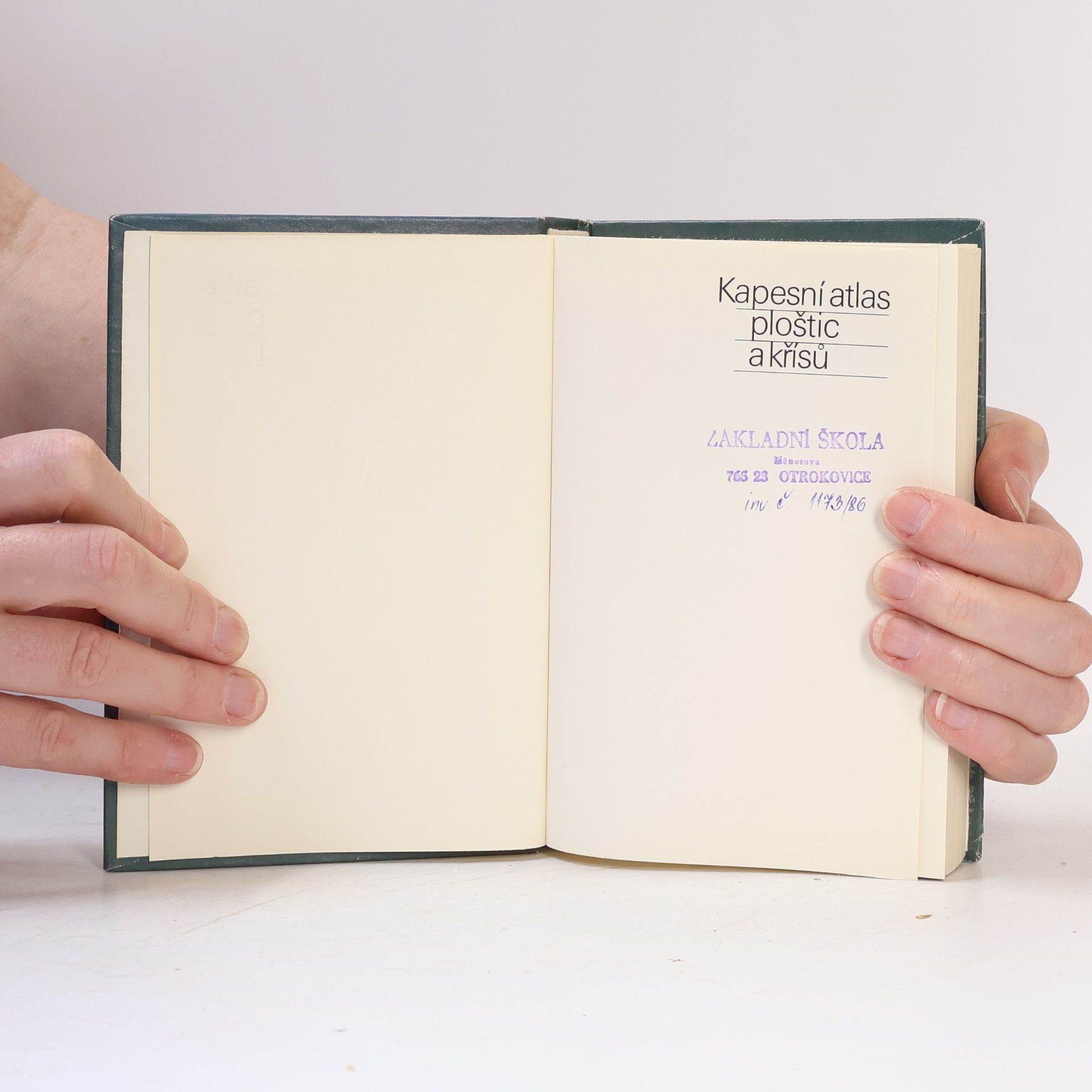 Vladimír Javorek Kapesní atlas ploštic a křísů