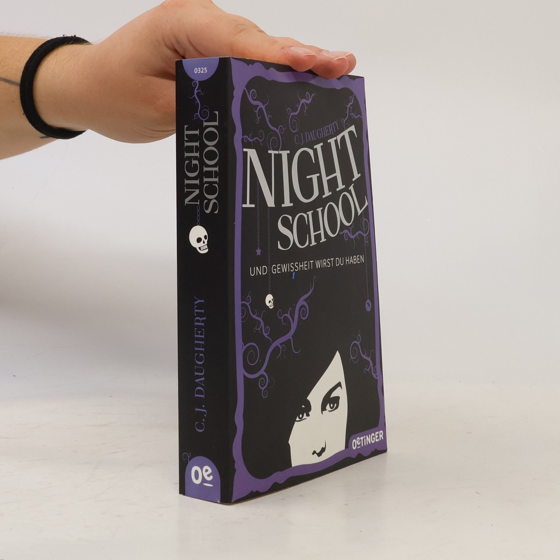 Christi Daugherty Night school: Und Gewissheit wirst du haben
