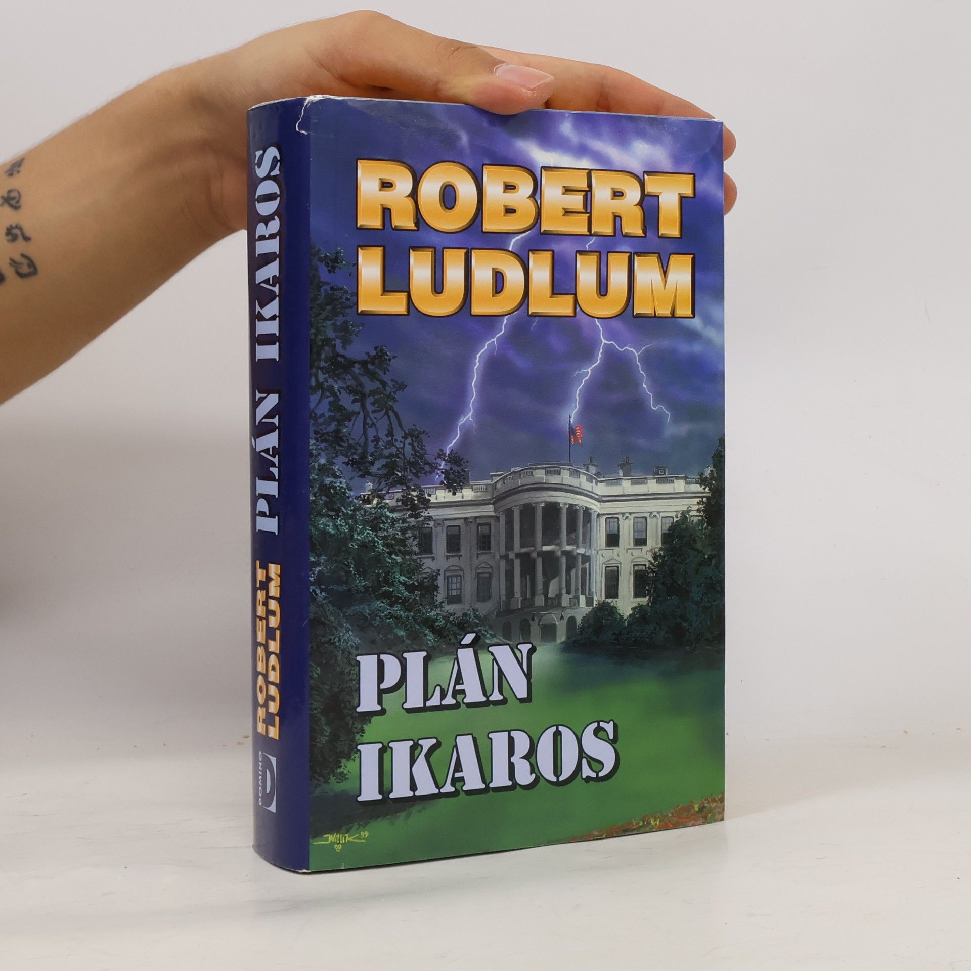 Robert Ludlum Plán Ikaros