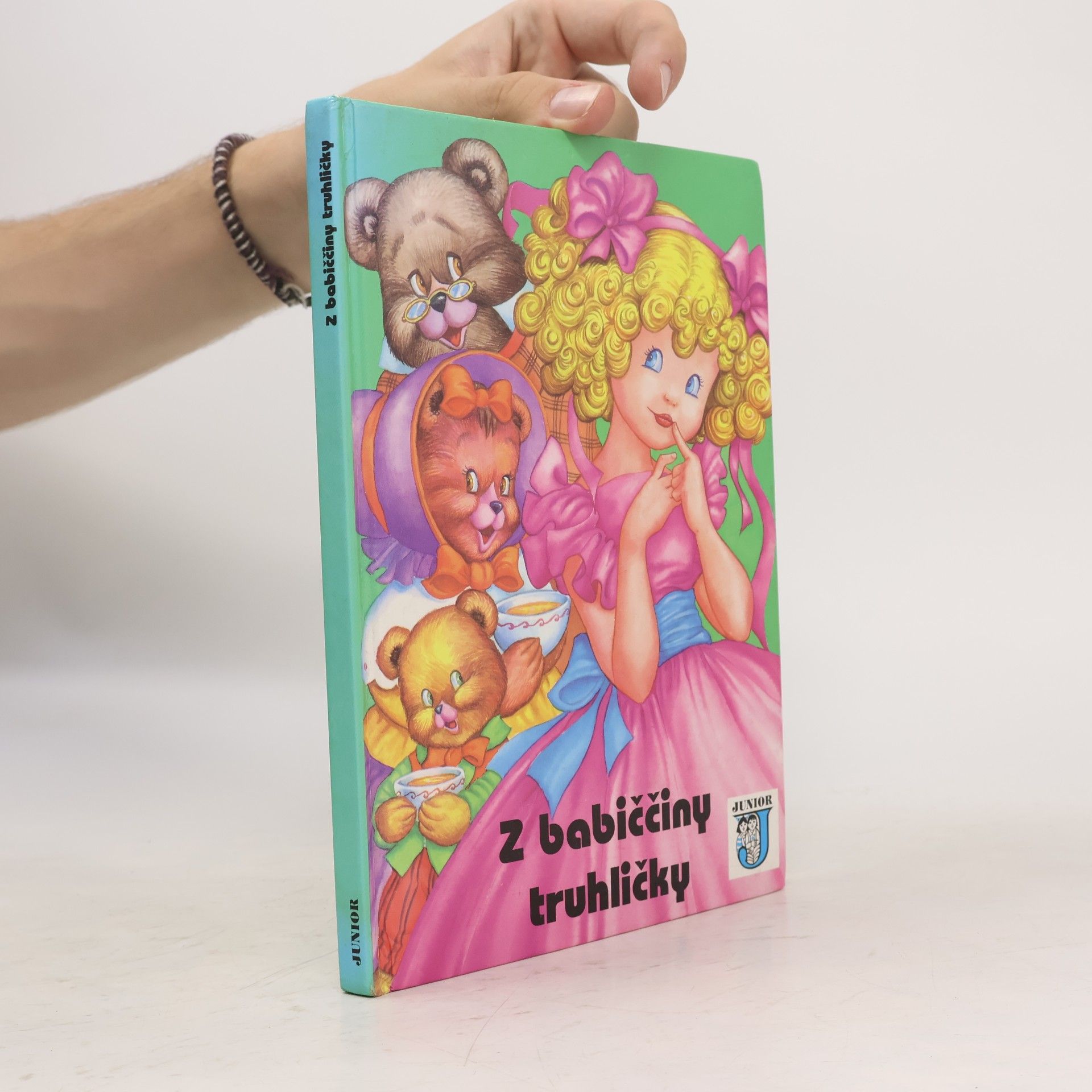 Eva Lukavská Z babiččiny truhličky