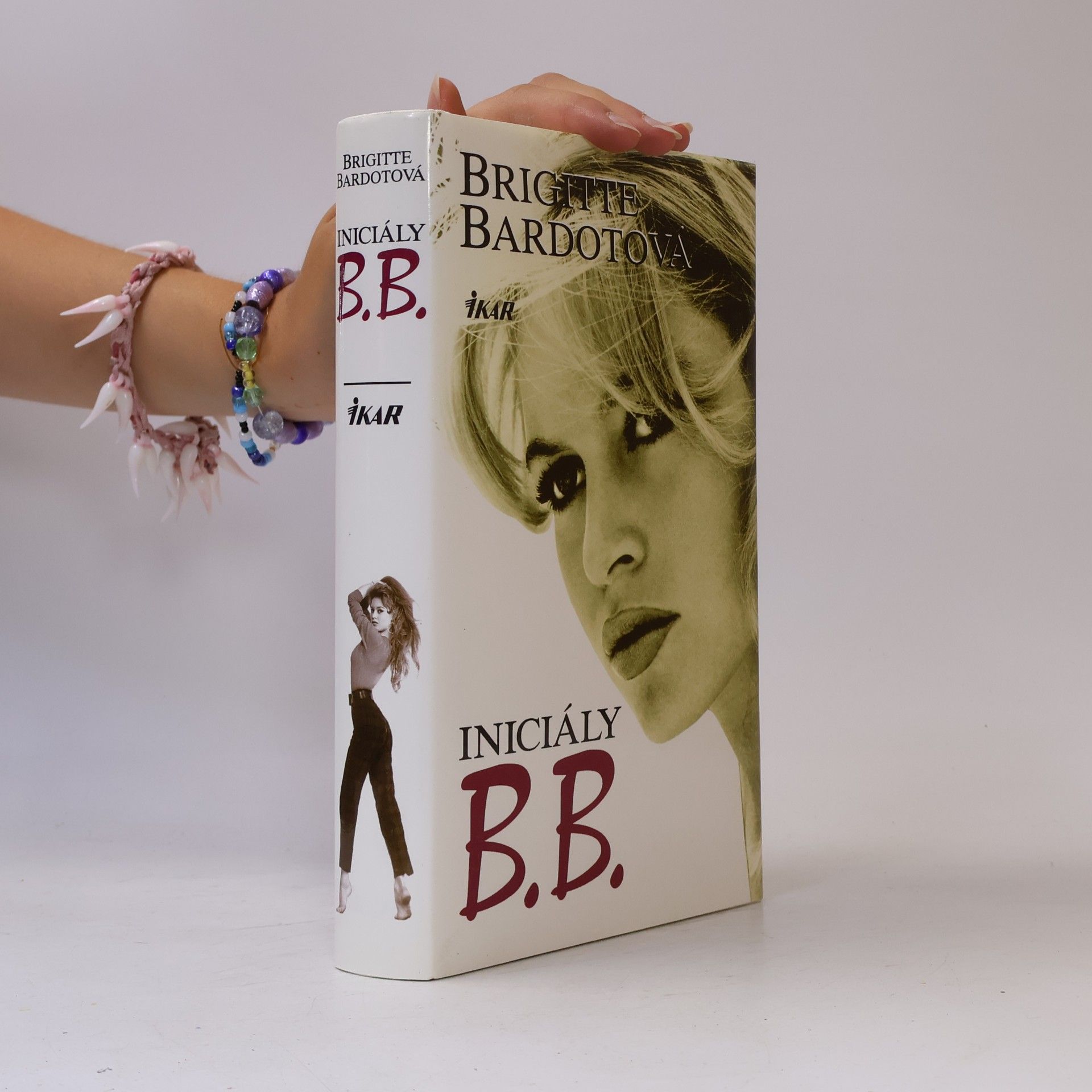 Brigitte Bardotová Iniciály B.B.