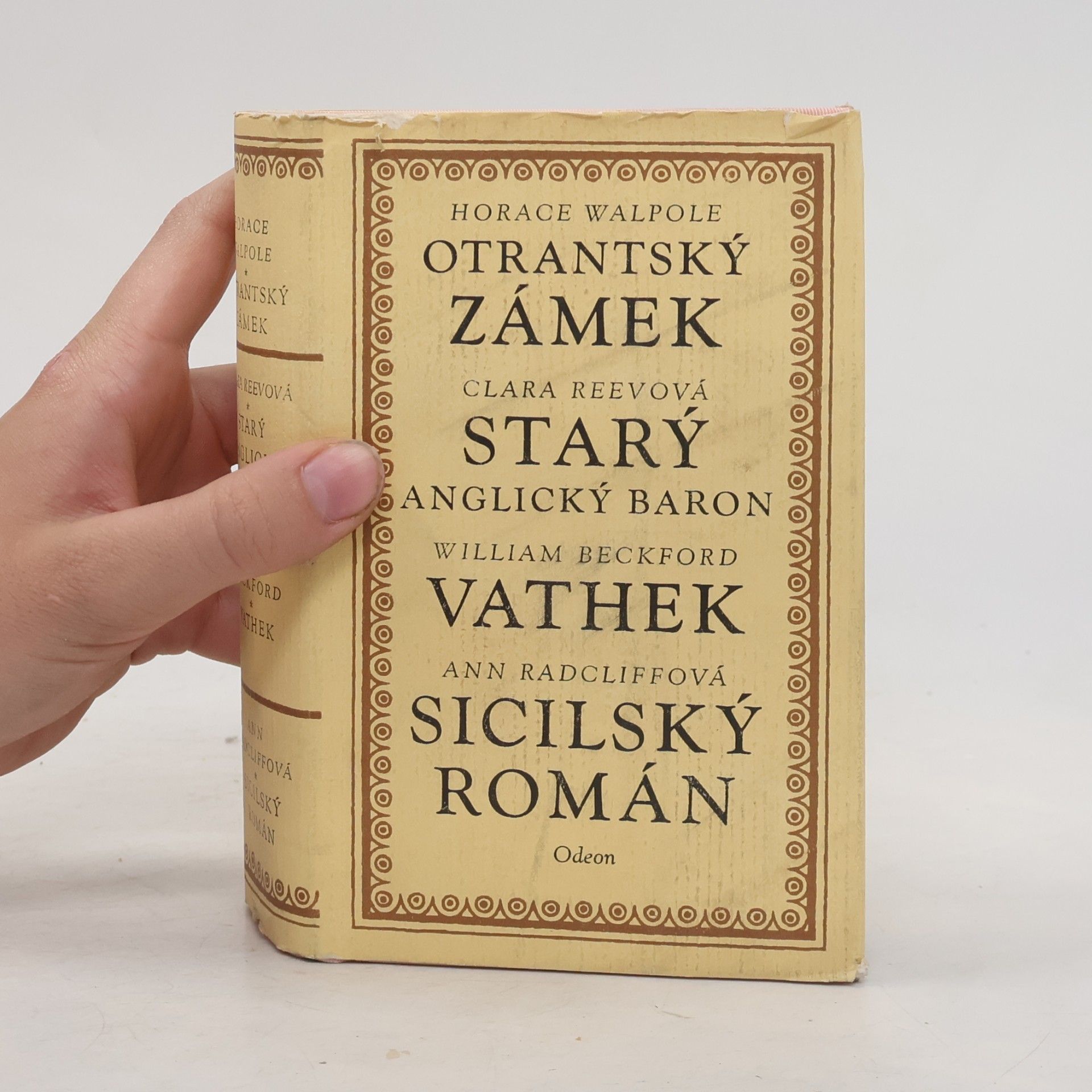 Horace Walpole Otrantský zámek. Starý anglický baron. Vathek. Sicilský román
