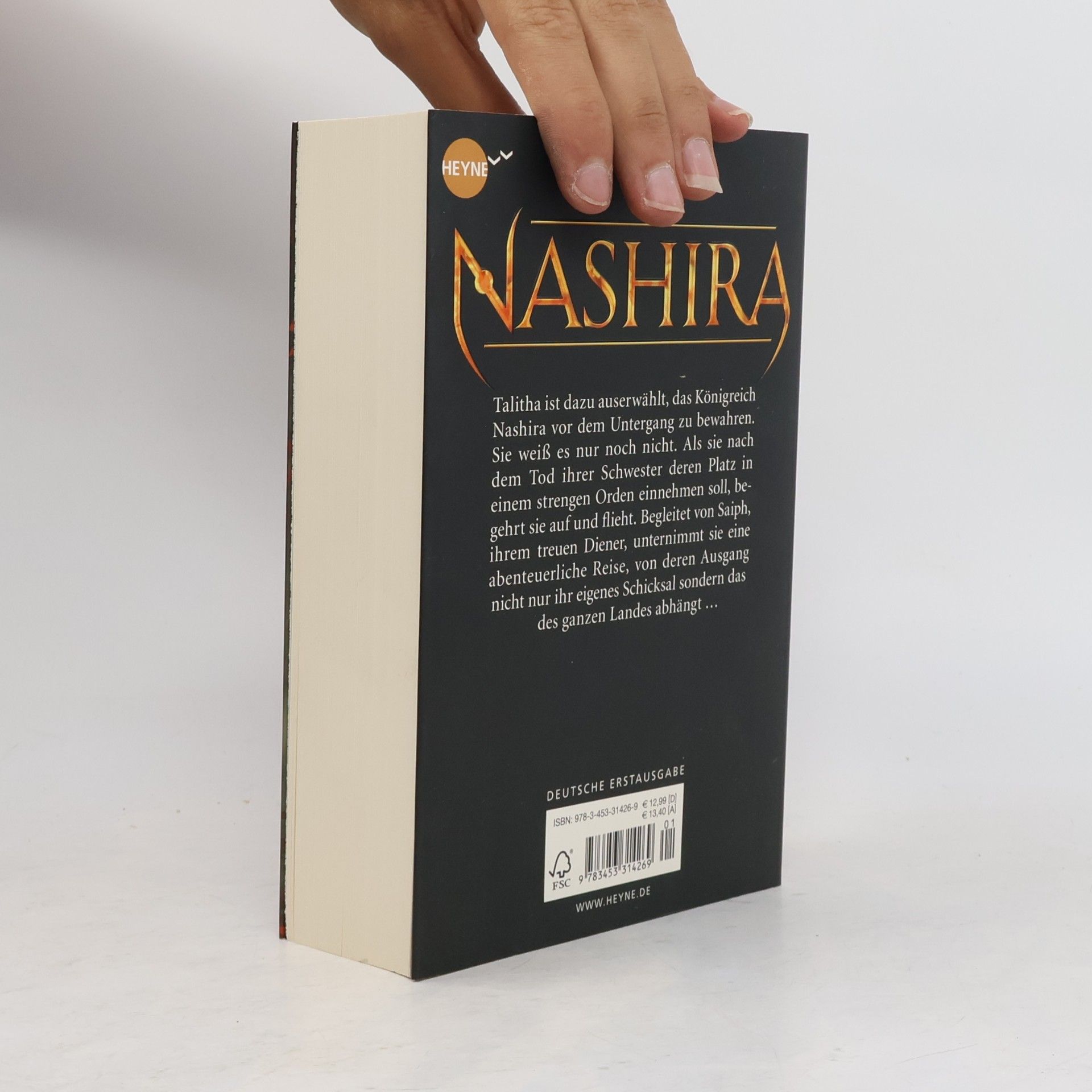 Licia Troisi Nashira 01