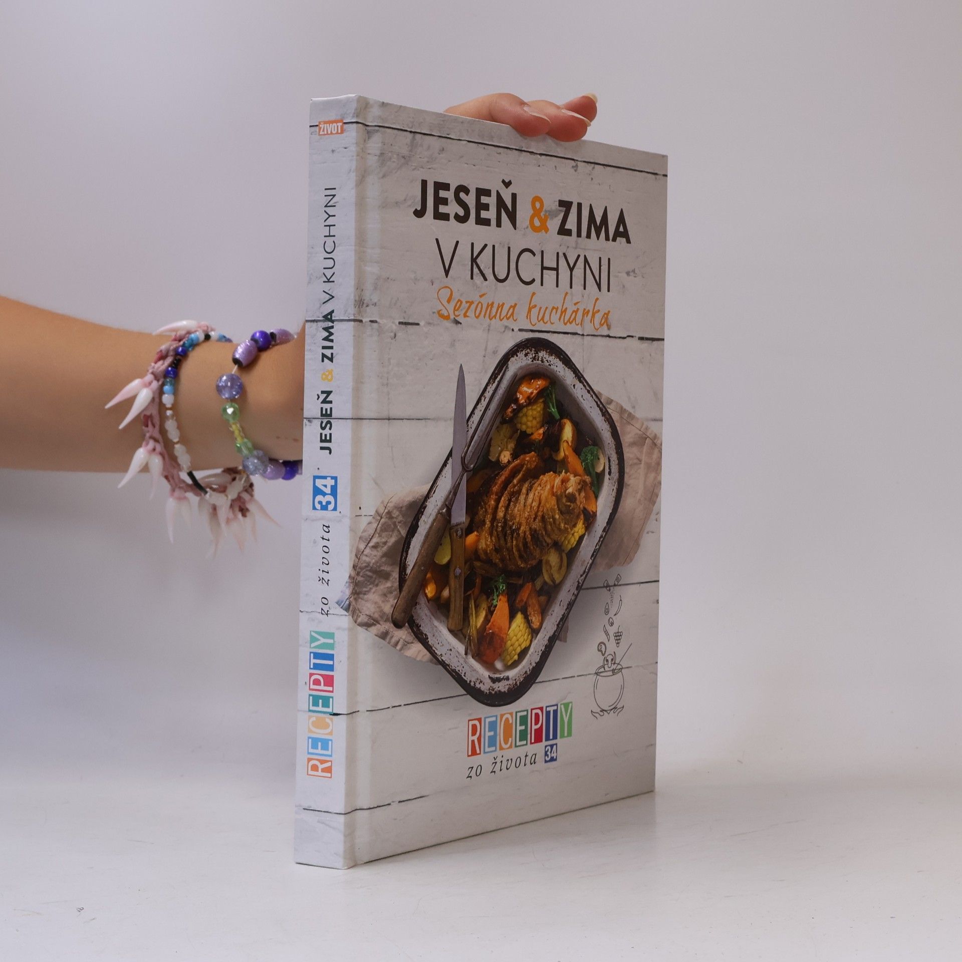 Autorenkollektiv Jeseň & zima v kuchyni : Sezónna kuchárka