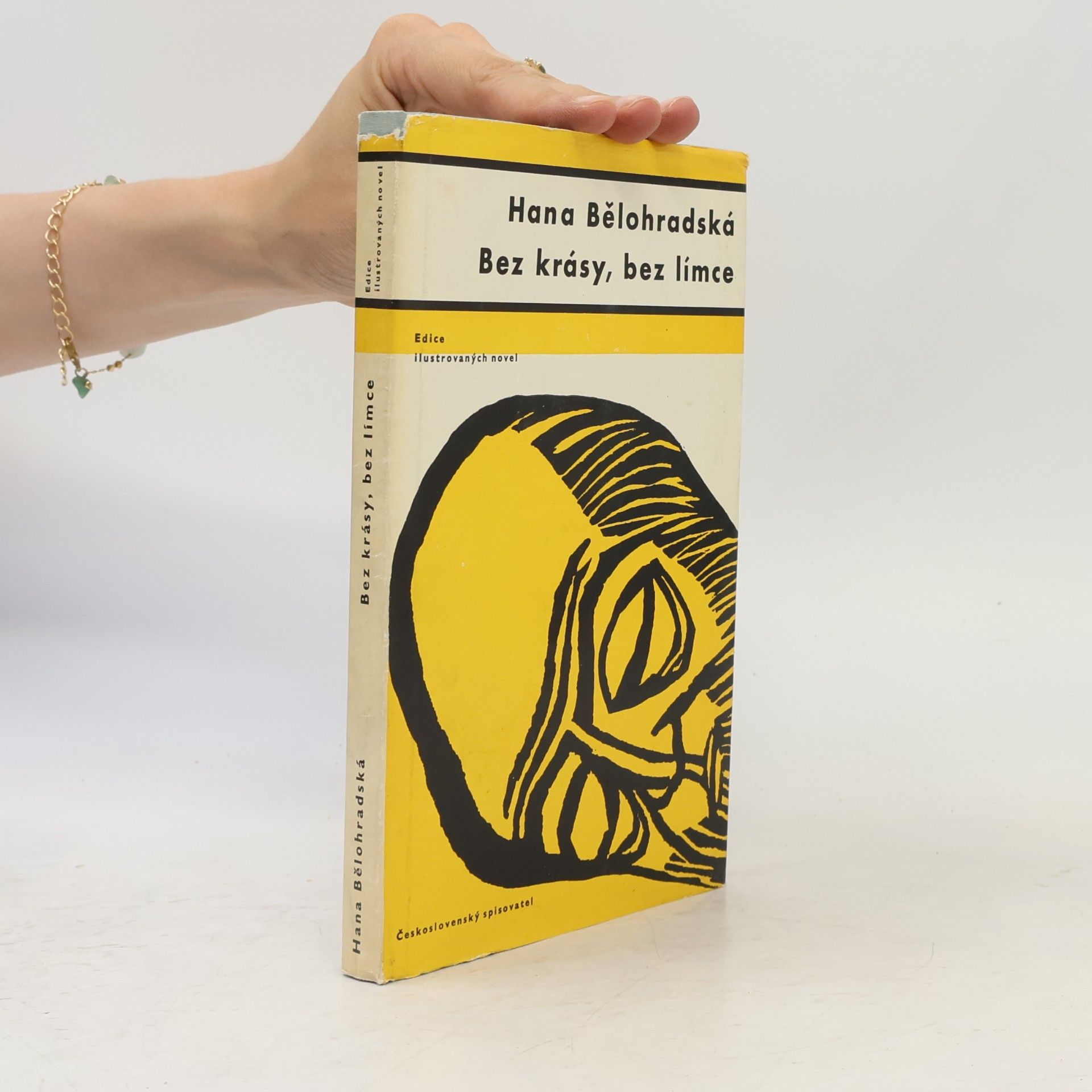 Hana Bělohradská Bez krásy, bez límce