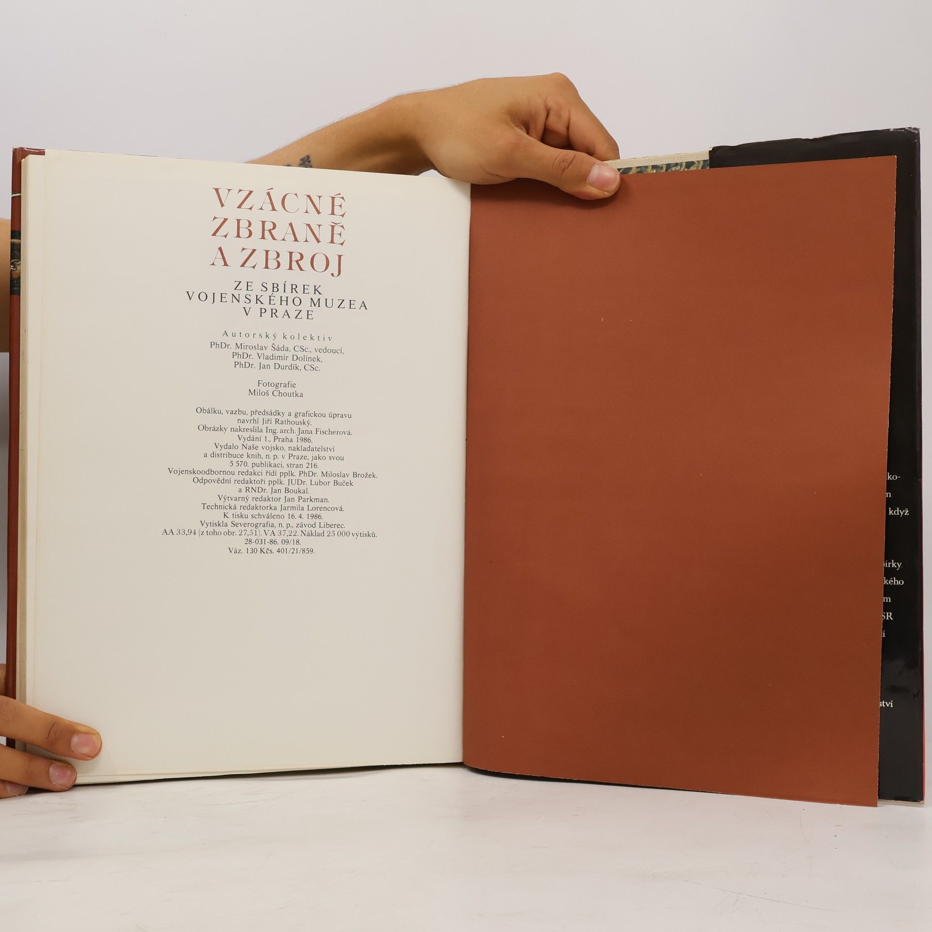 Various authors Vzácné zbraně a zbroj