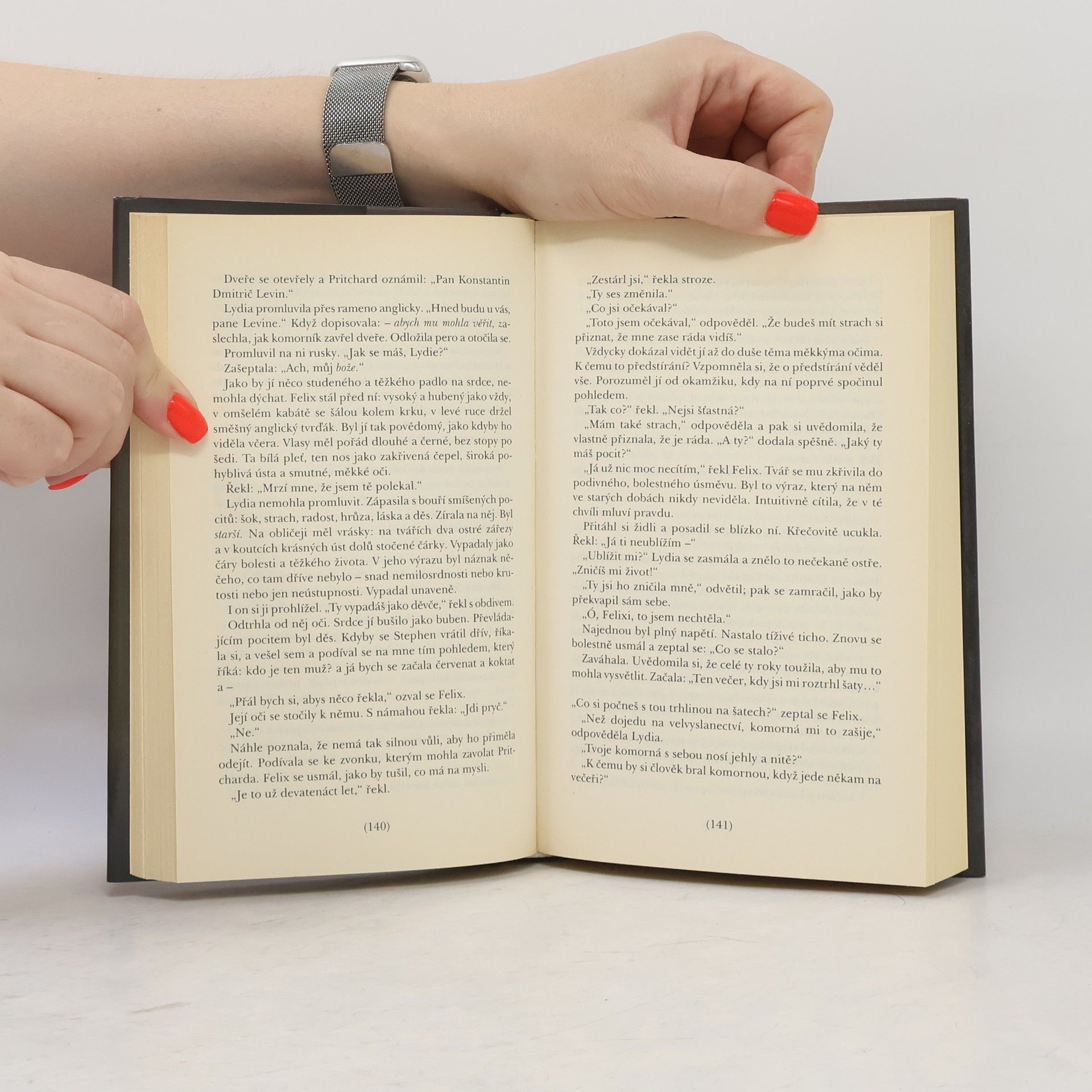 Ken Follett Muž s podivnou minulostí