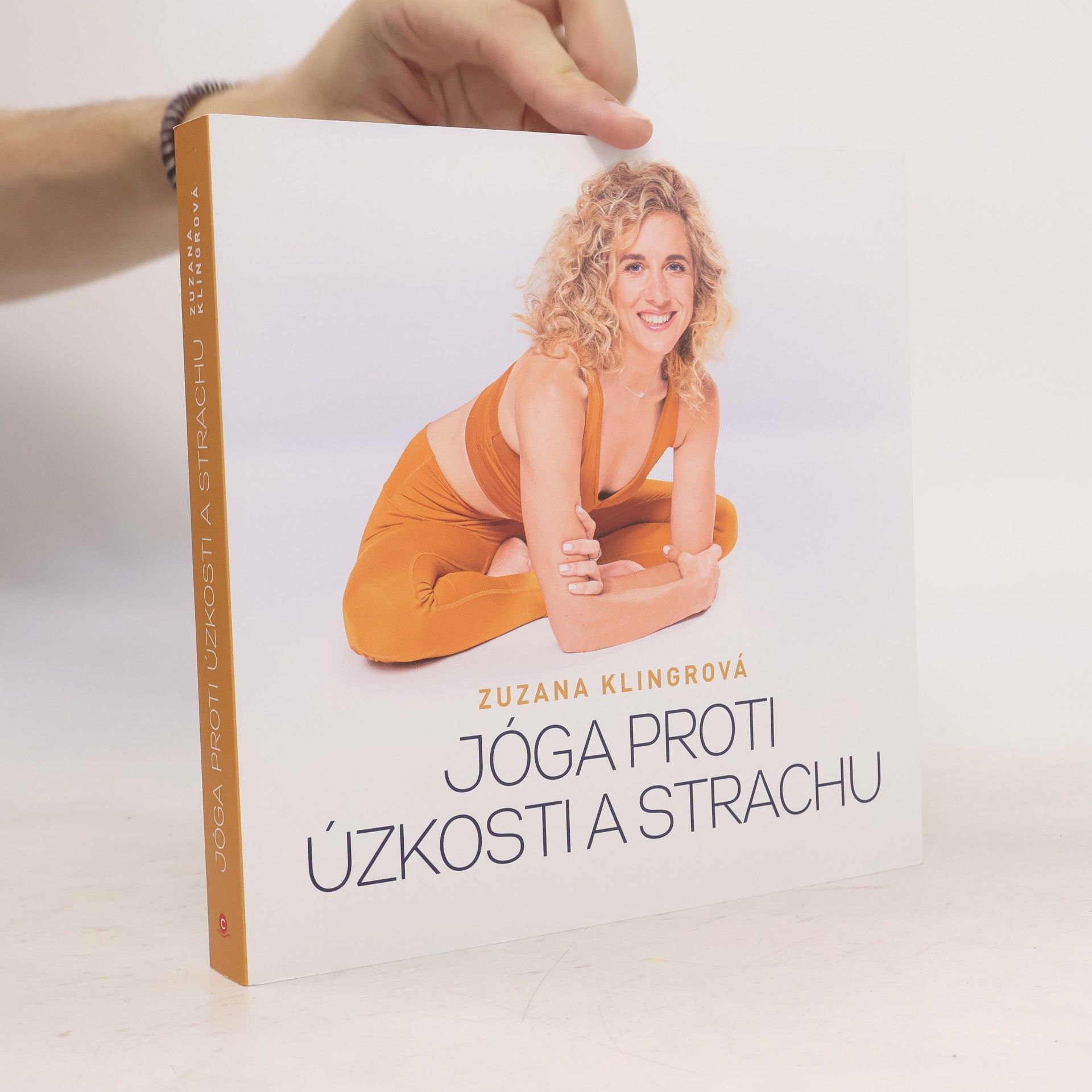 Zuzka Klingrová Jóga proti úzkosti a strachu