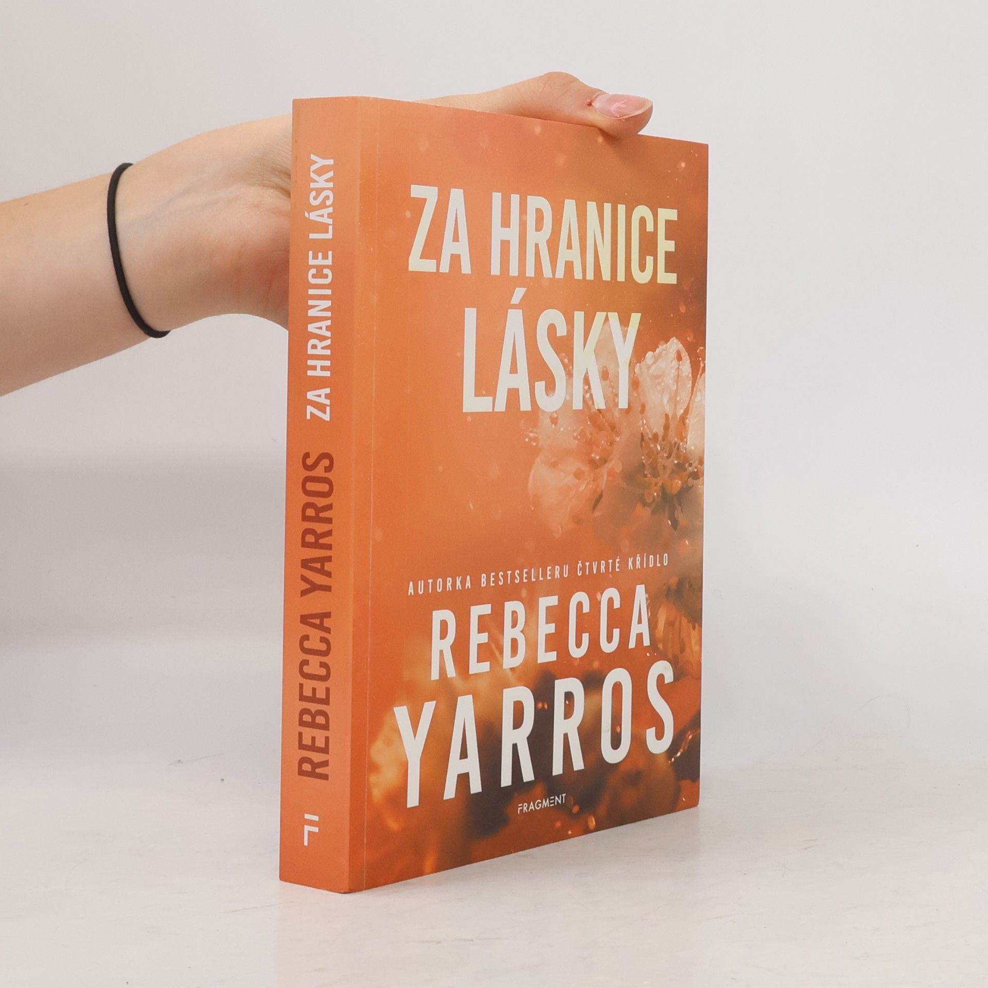Rebecca Yarros Za hranice lásky