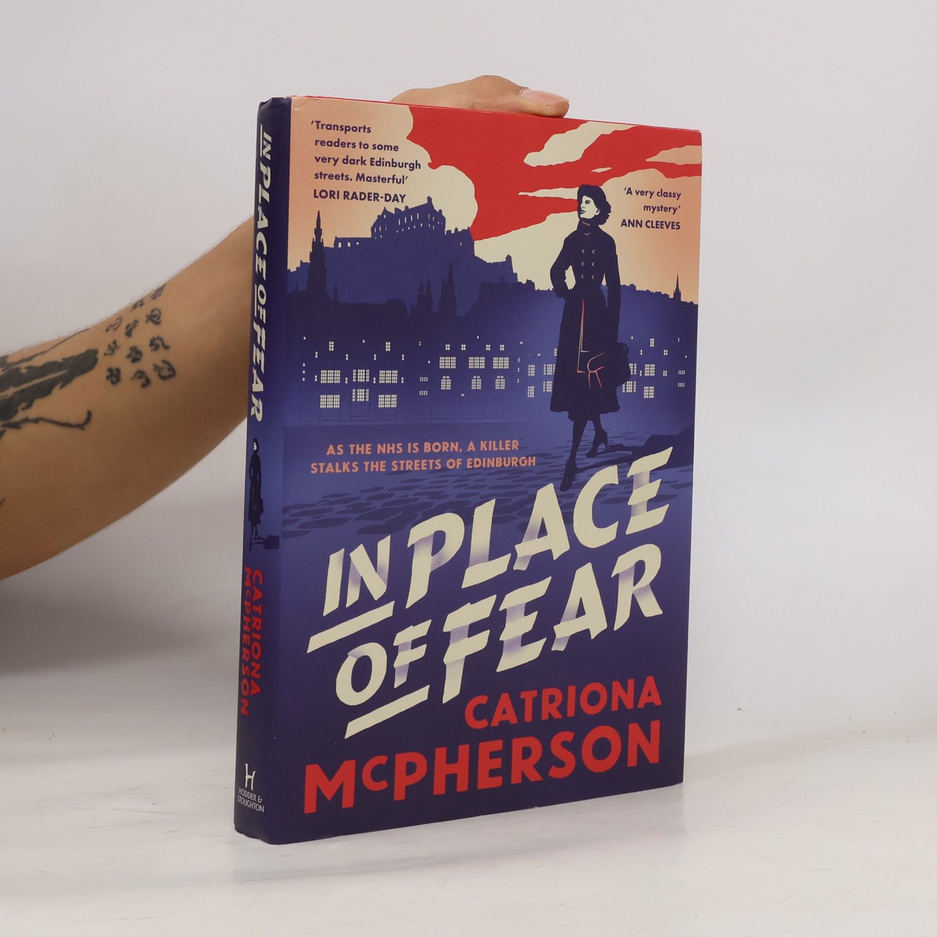 Catriona McPherson In Place of Fear