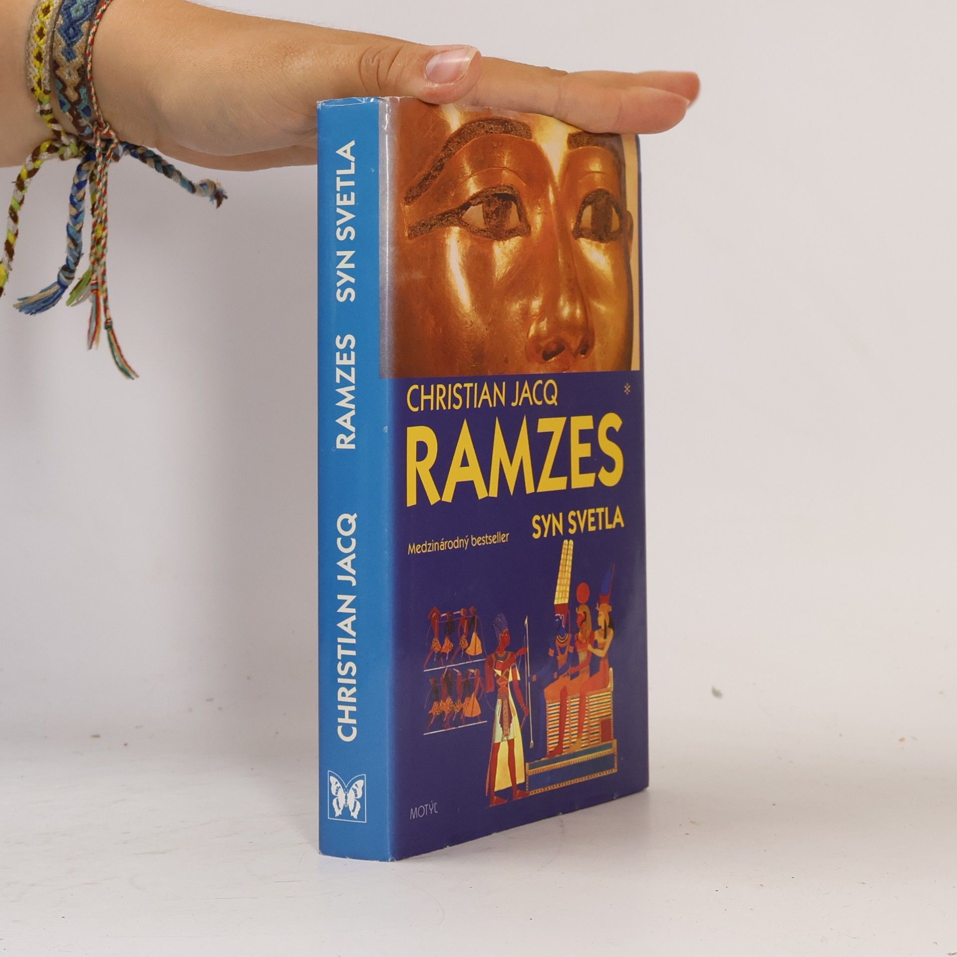Christian Jacq Ramzes. Syn svetla