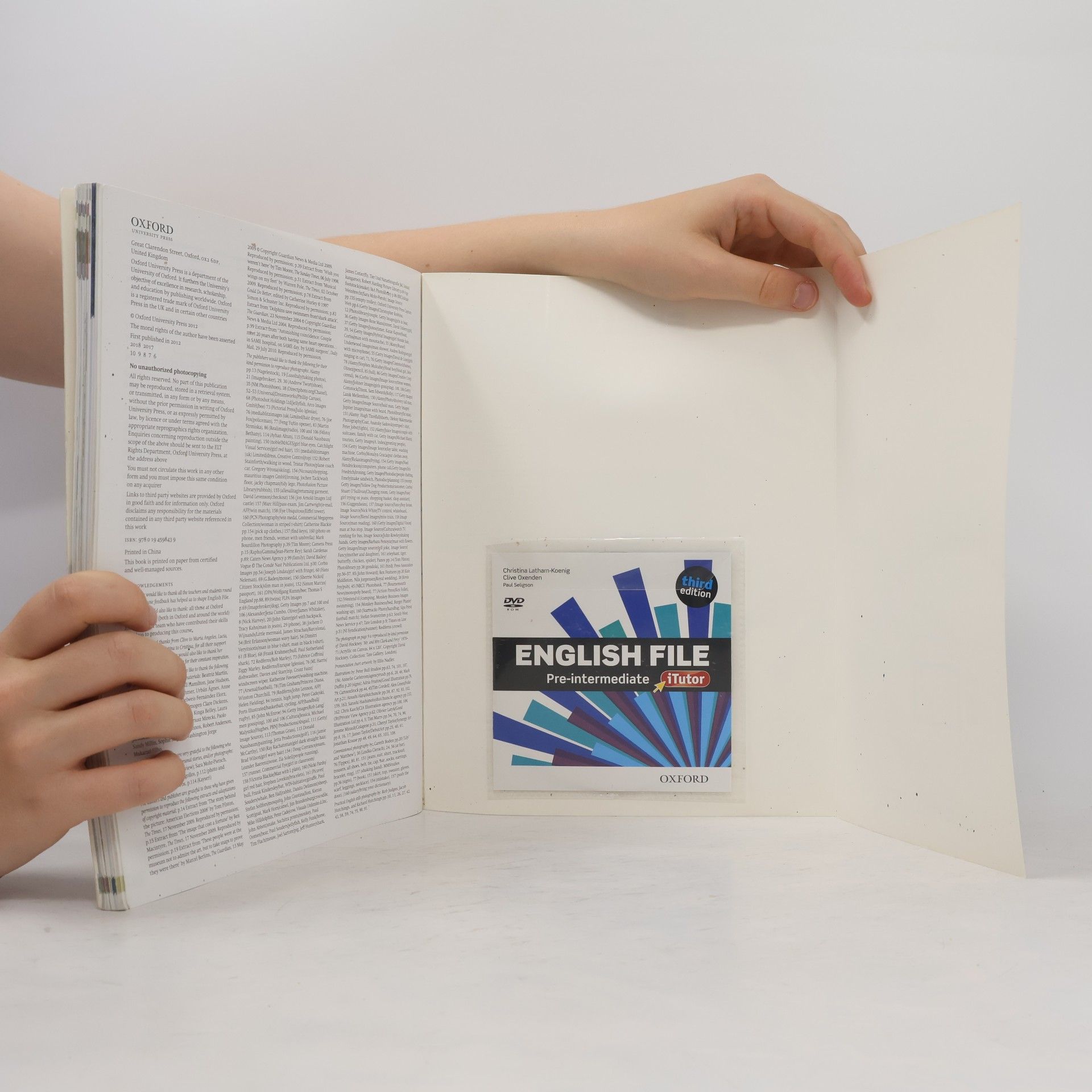 Christina Latham-Koenig English file. Pre-intermediate. Student's book