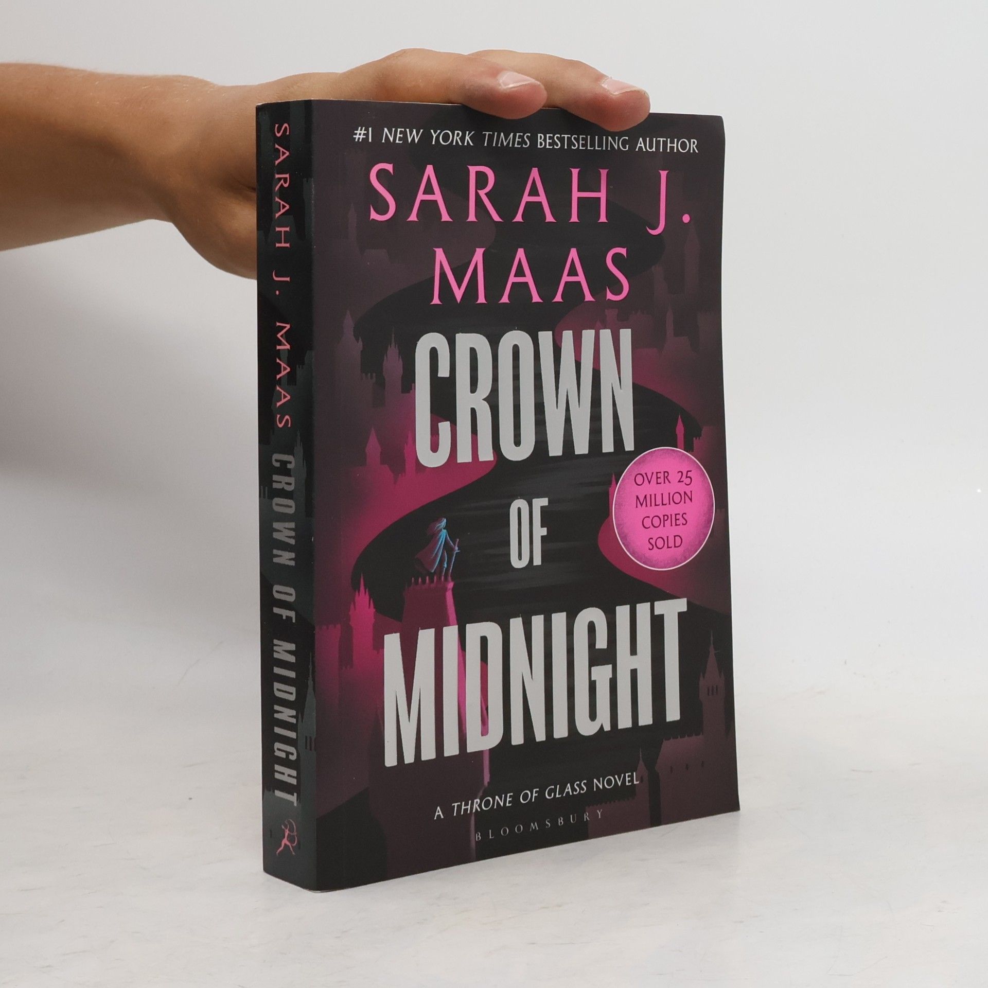 Sarah J. Maas Crown of midnight