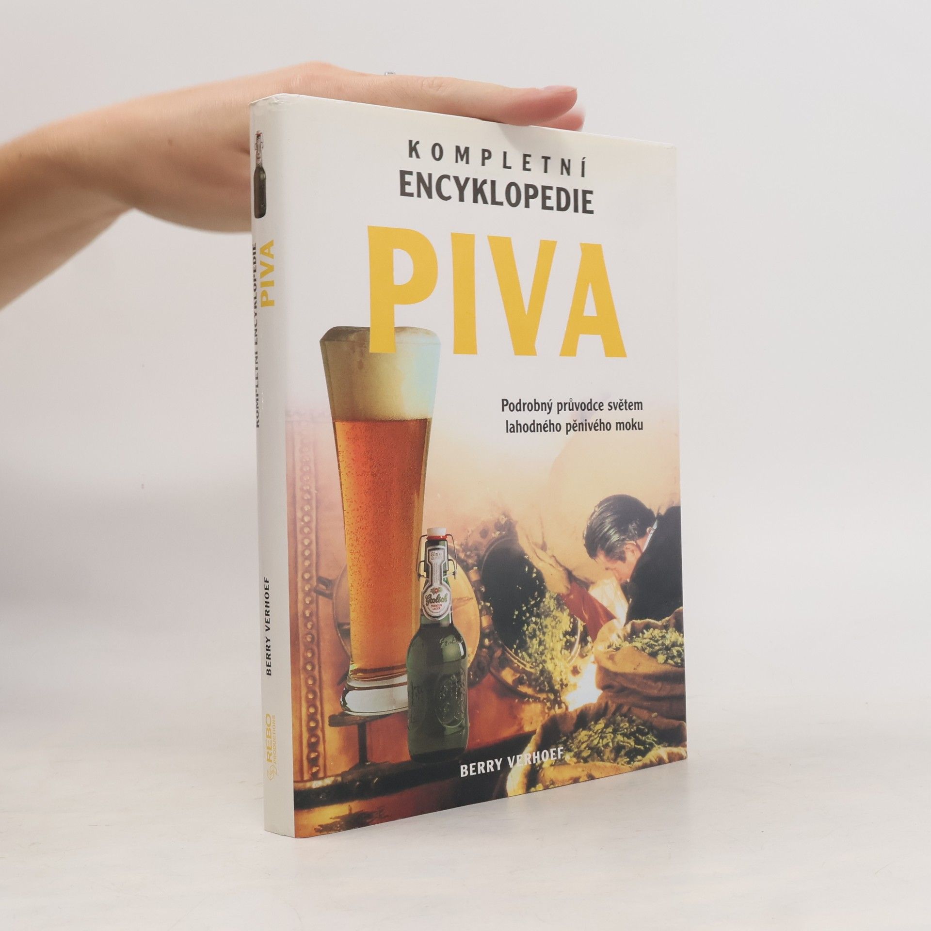 Esther Verhoef Kompletní encyklopedie piva