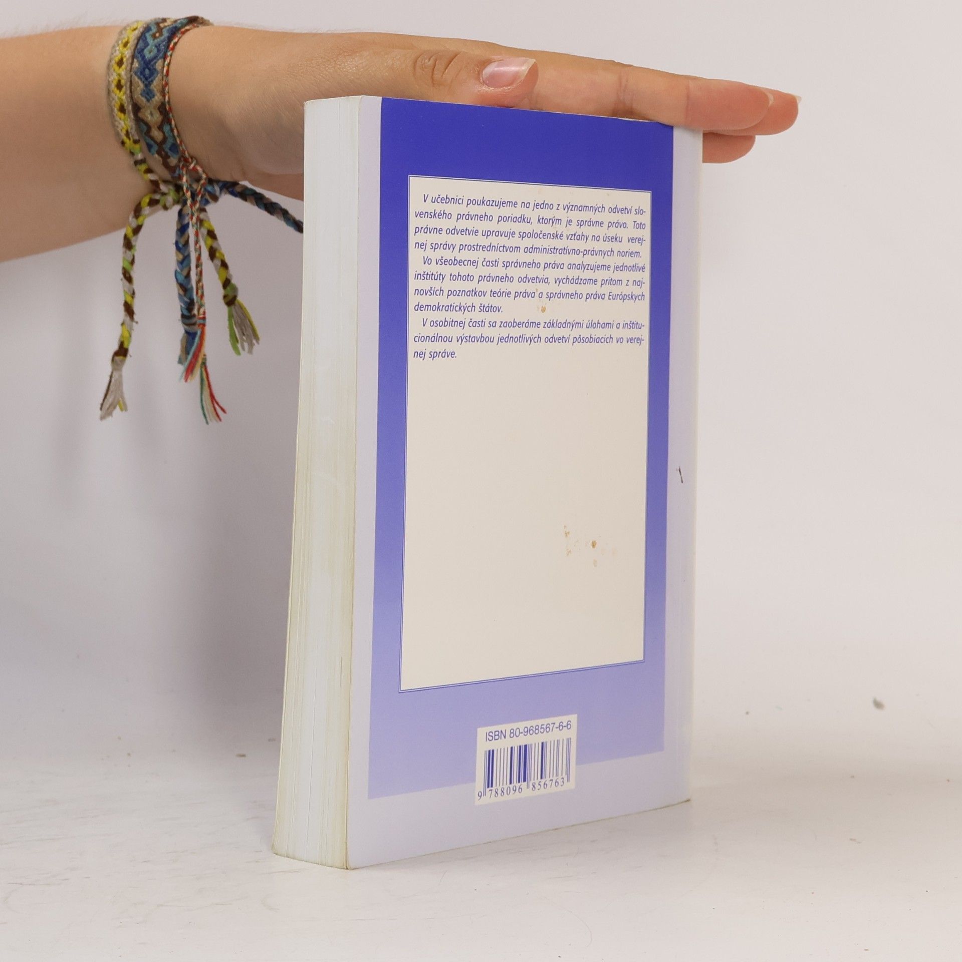Autores varios Správne právo hmotné