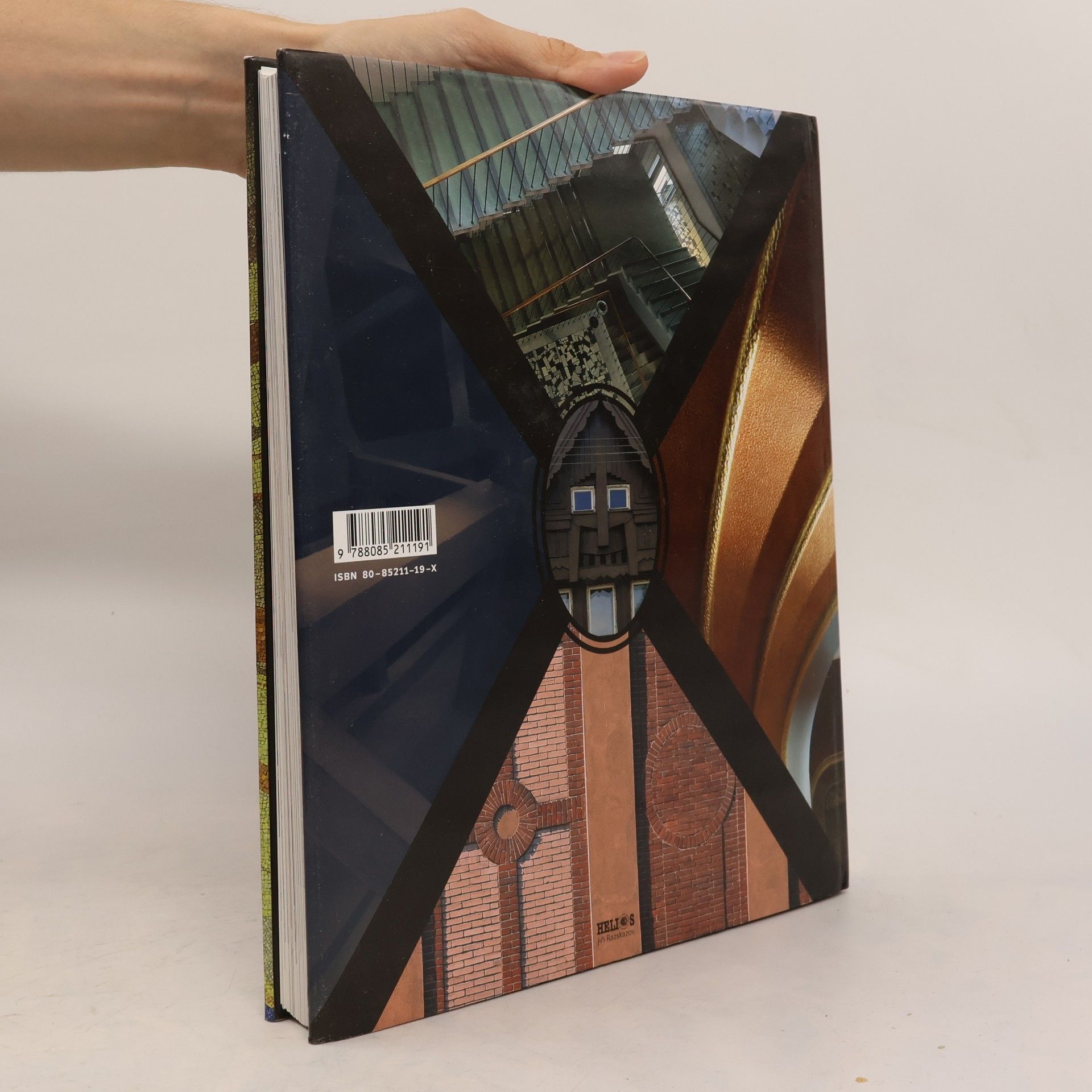 Štěpán Bartoš Kaleidoskop tvarů. Století moderní architektury v Pardubickém kraji