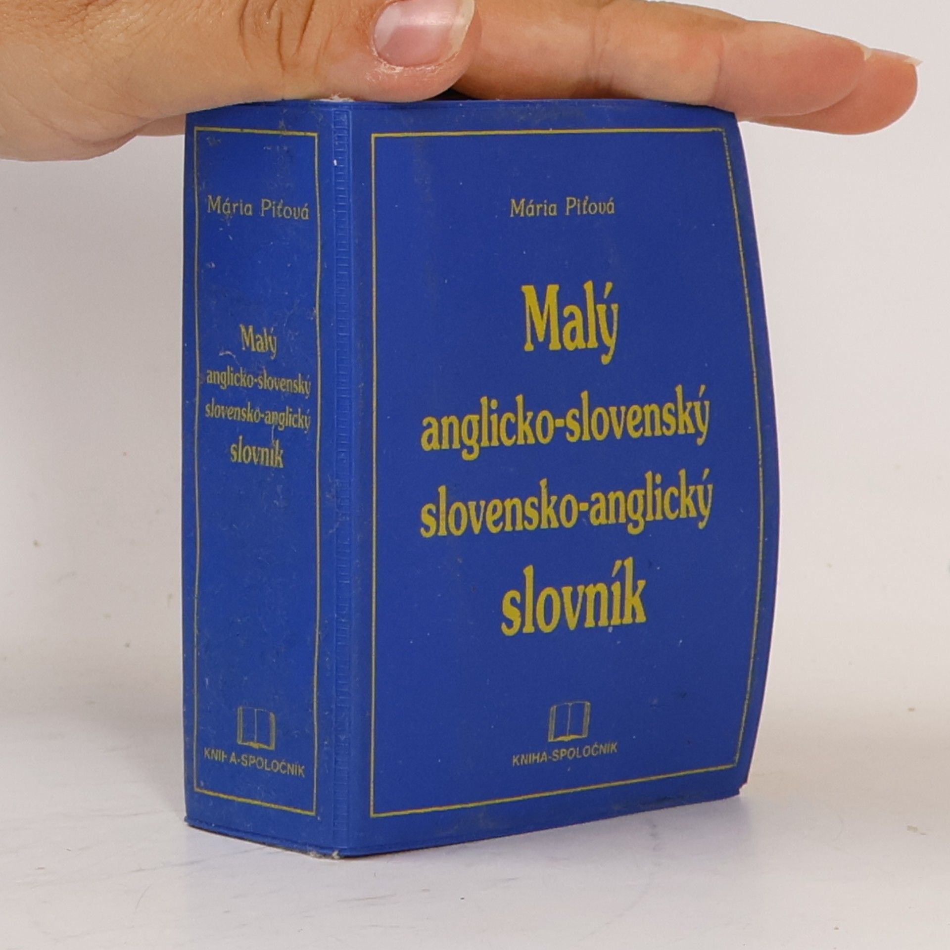 Mária Piťová Malý anglicko - slovenský, slovensko - anglický slovník